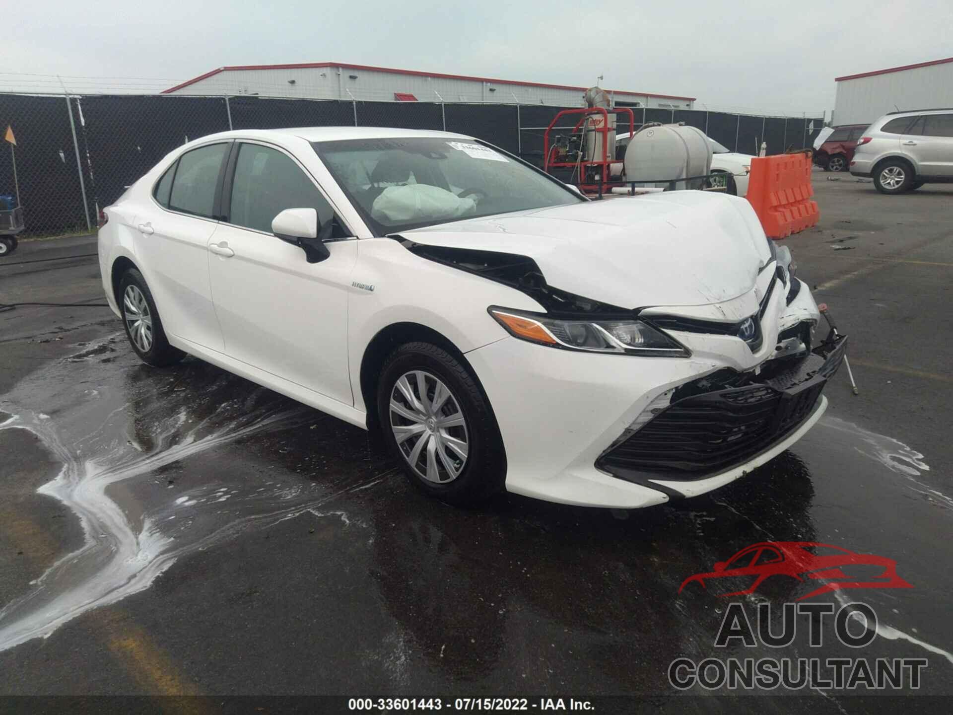 TOYOTA CAMRY 2018 - 4T1B31HK5JU002862