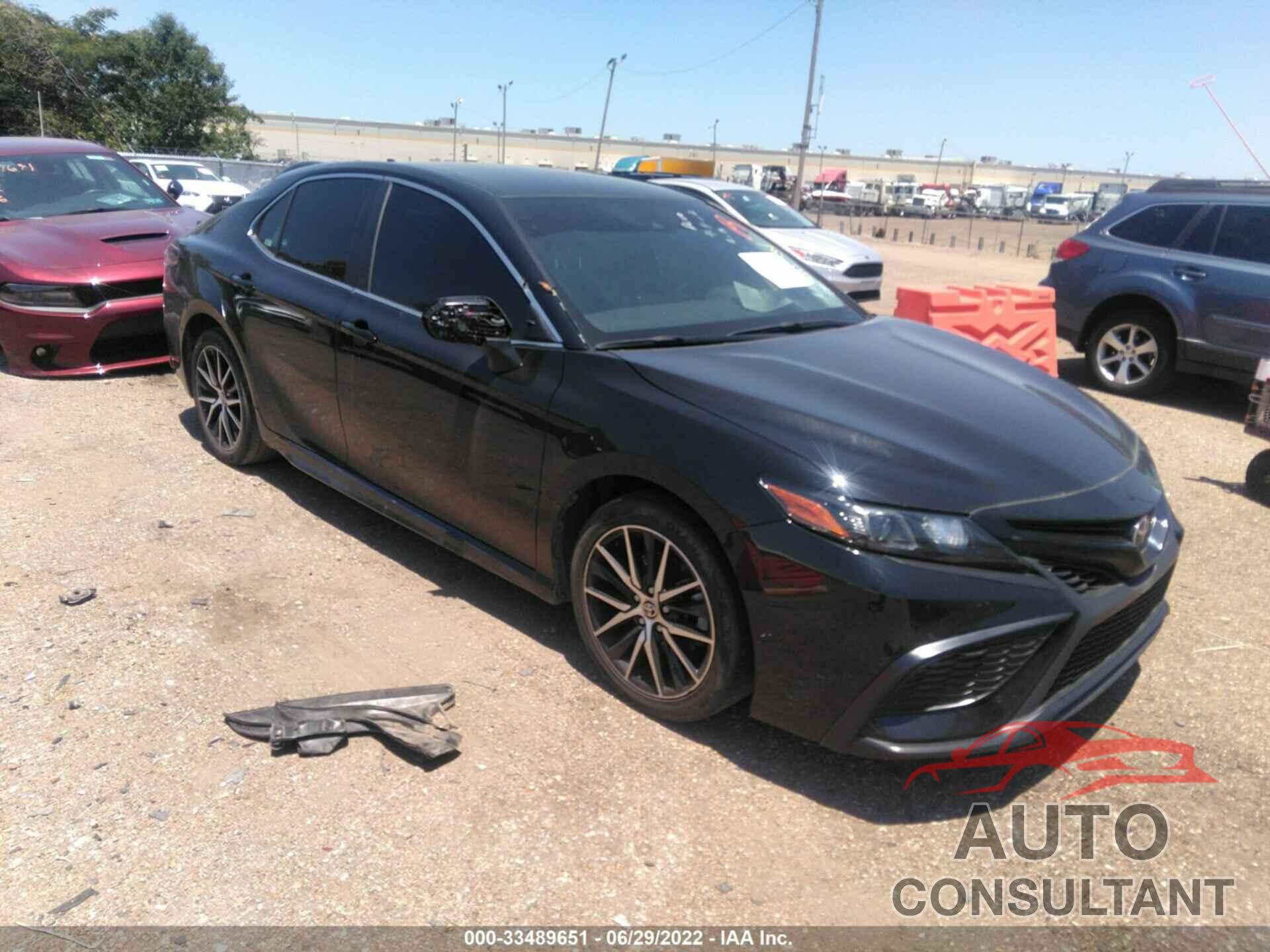 TOYOTA CAMRY 2021 - 4T1G11AK9MU555332