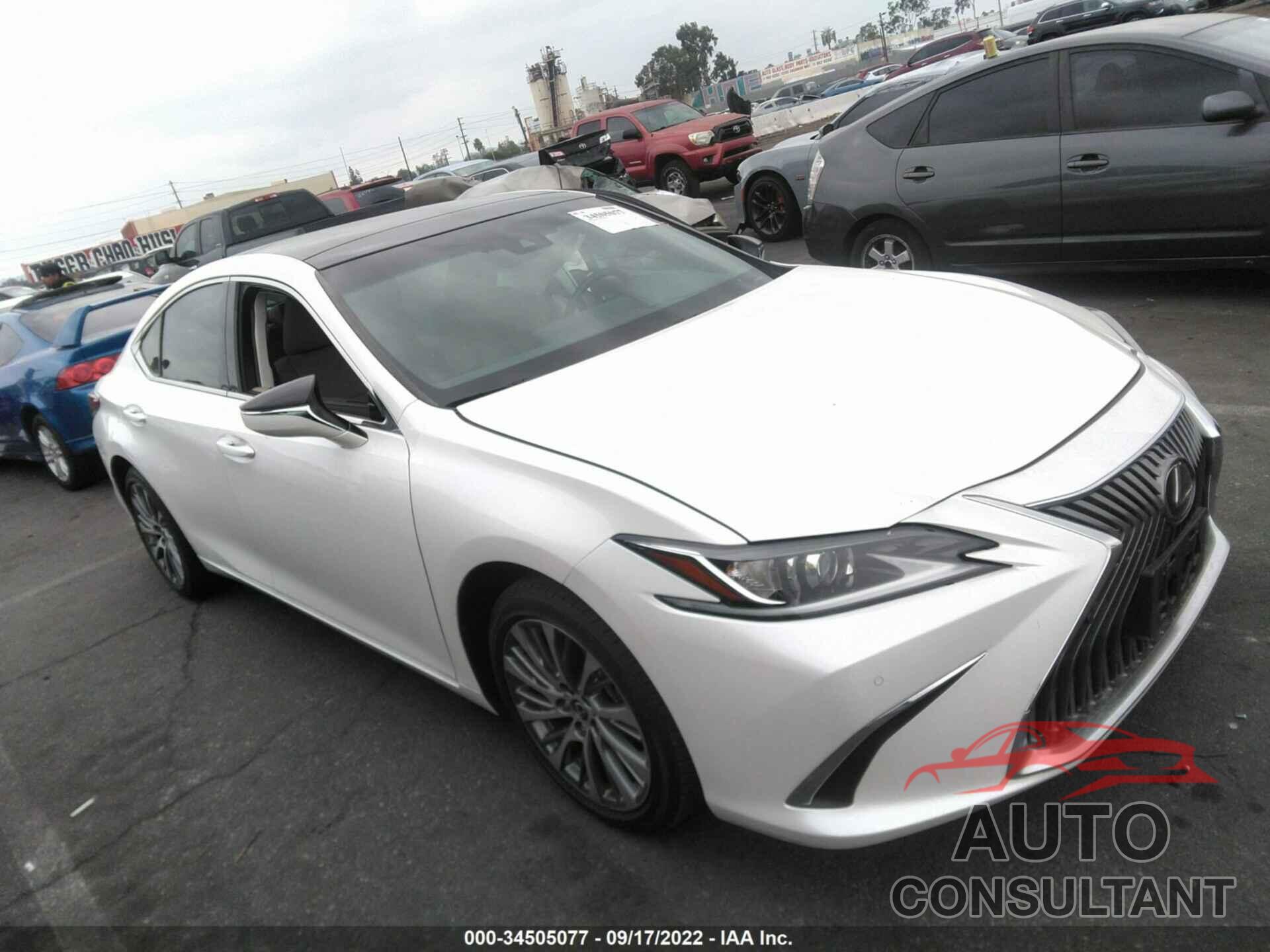 LEXUS ES 2020 - 58ADZ1B11LU076914