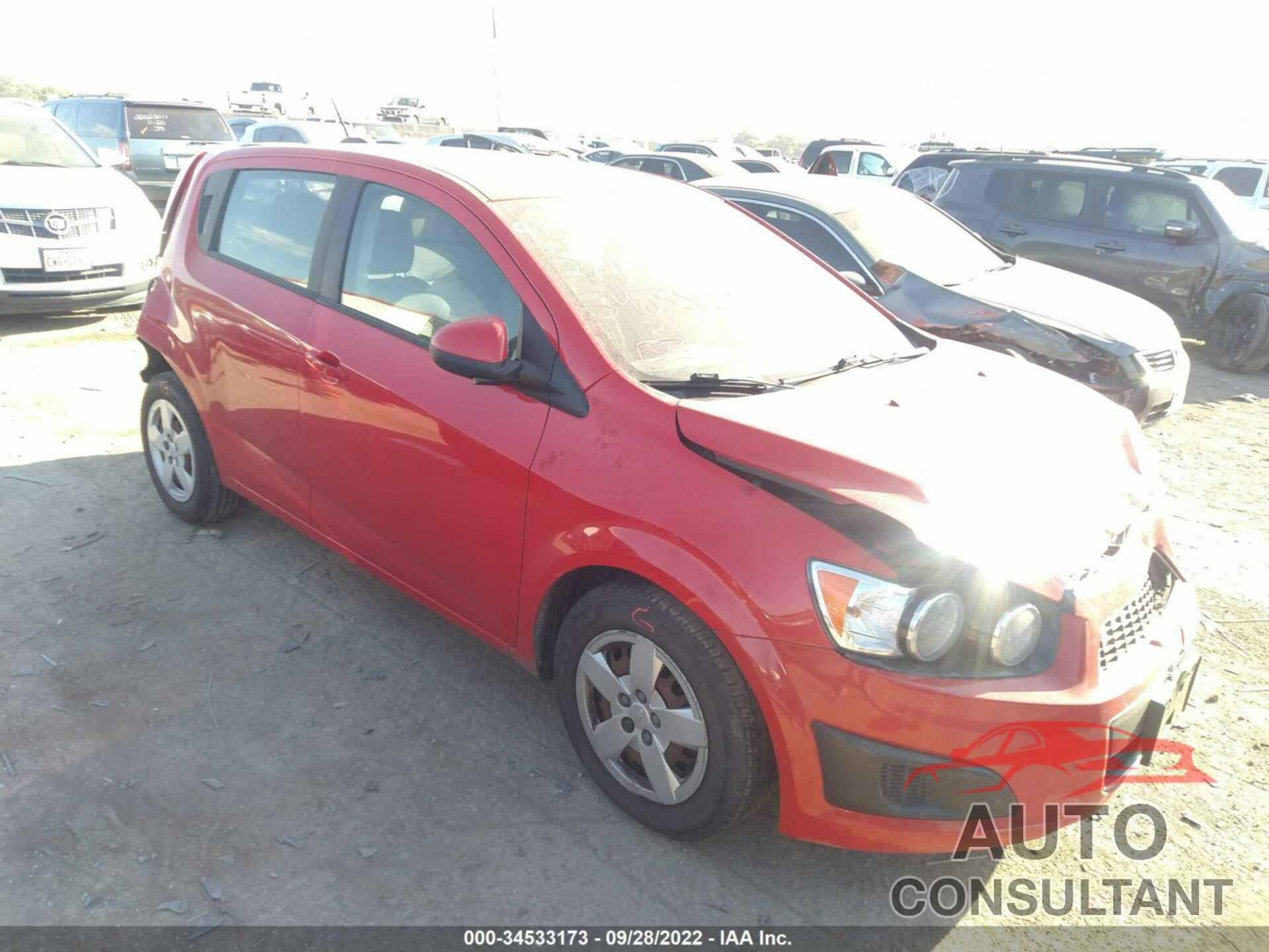 CHEVROLET SONIC 2016 - 1G1JA6SG7G4165411