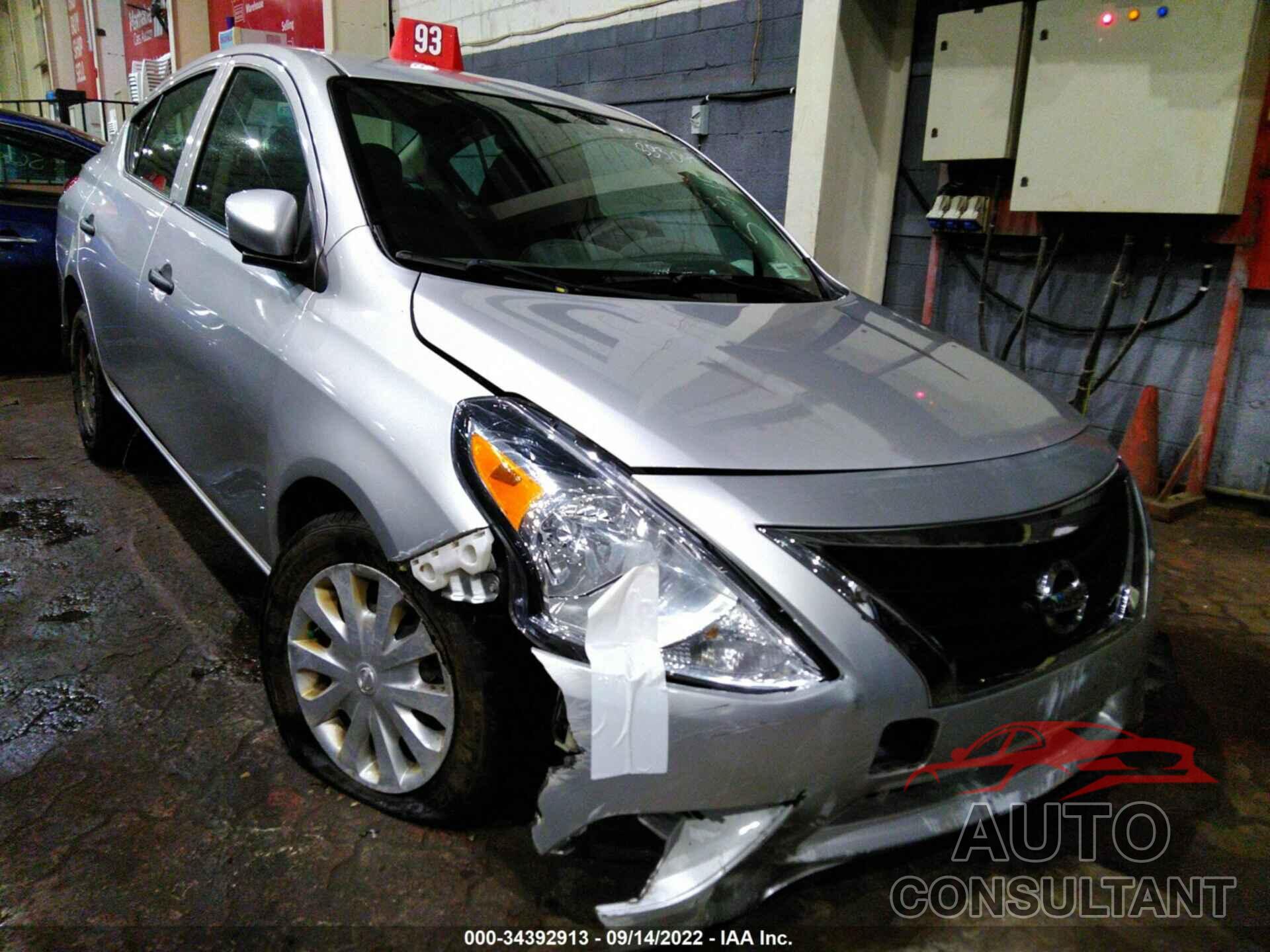 NISSAN VERSA 2016 - 001CN7AP2GL893064