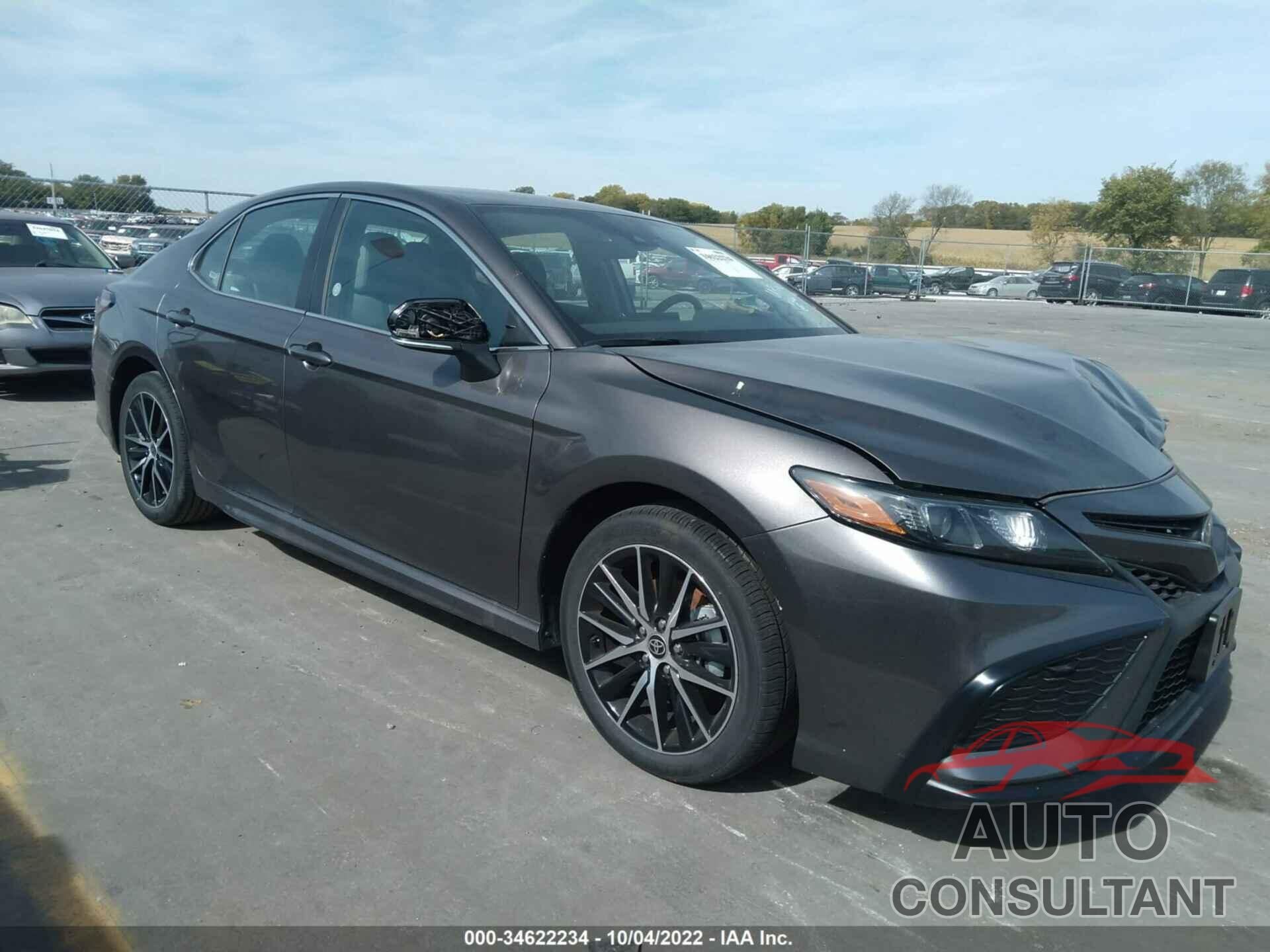 TOYOTA CAMRY 2022 - 4T1G11AK1NU691438