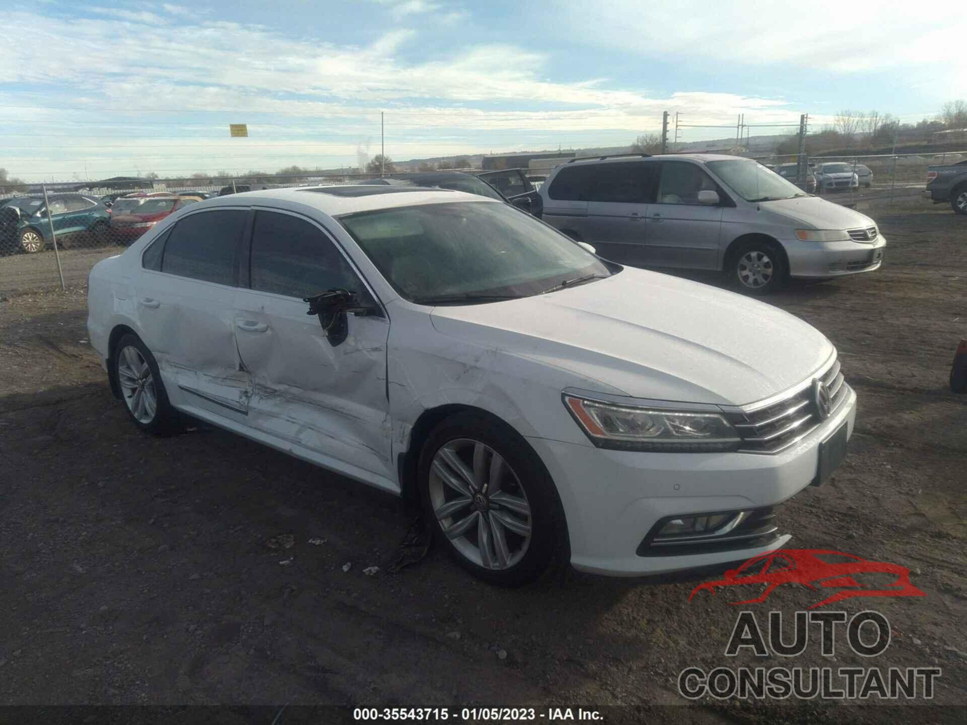 VOLKSWAGEN PASSAT 2017 - 1VWGT7A36HC056104
