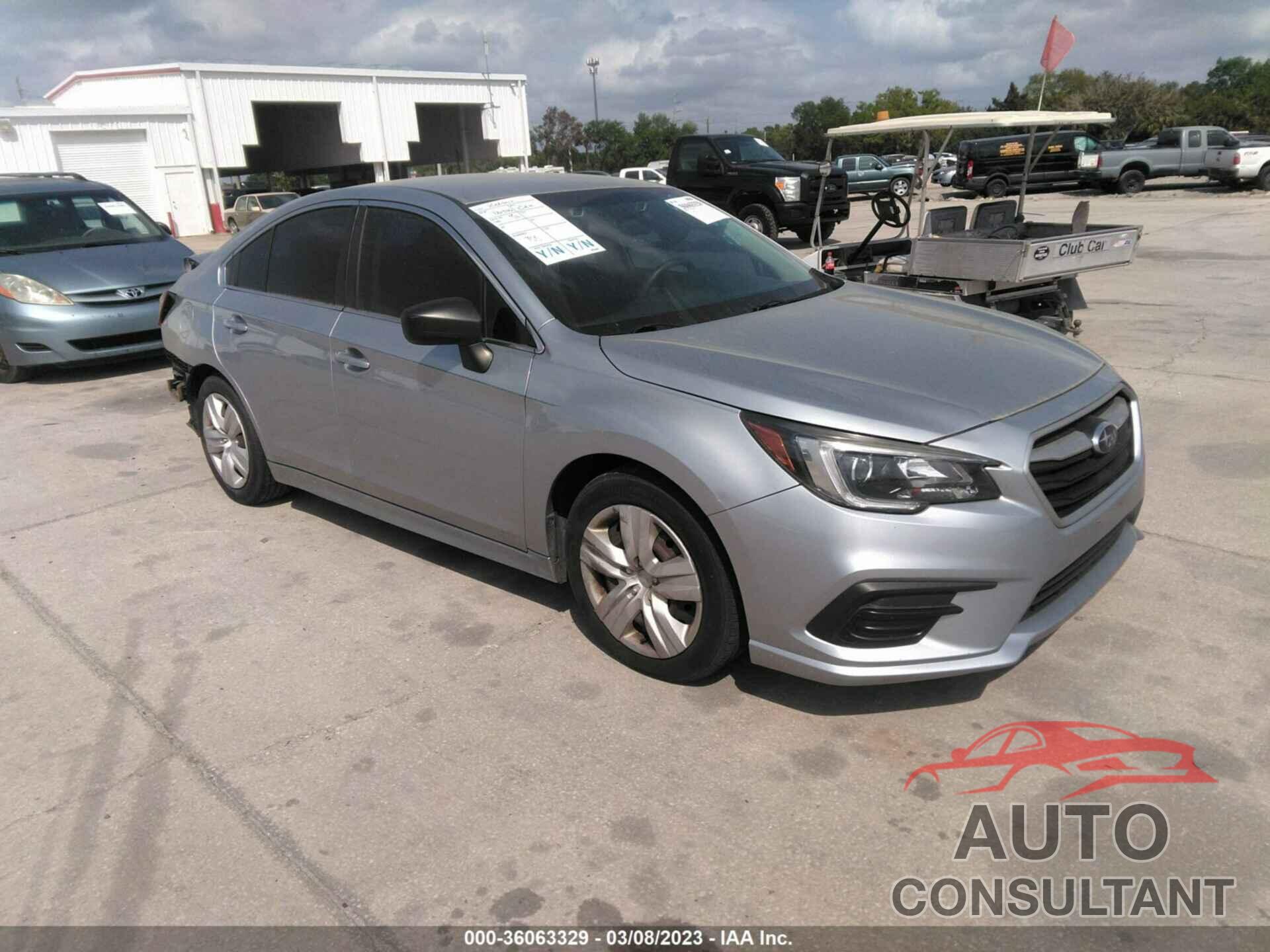 SUBARU LEGACY 2019 - 4S3BNAB65K3040657