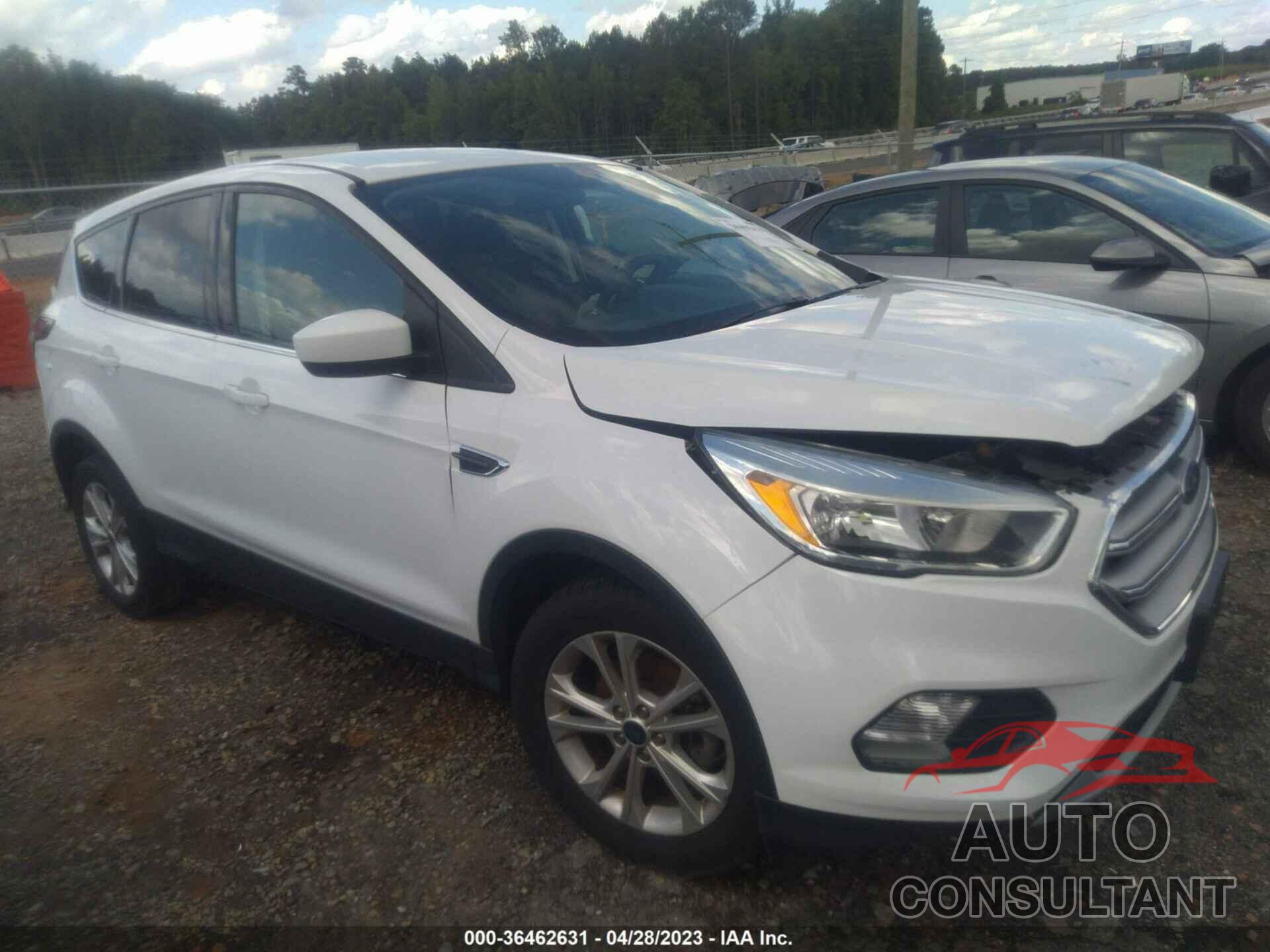FORD ESCAPE 2017 - 1FMCU0GD6HUD13029