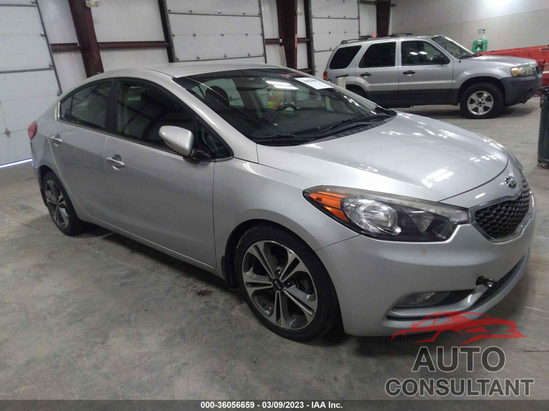 KIA FORTE 2016 - KNAFX4A86G5551500