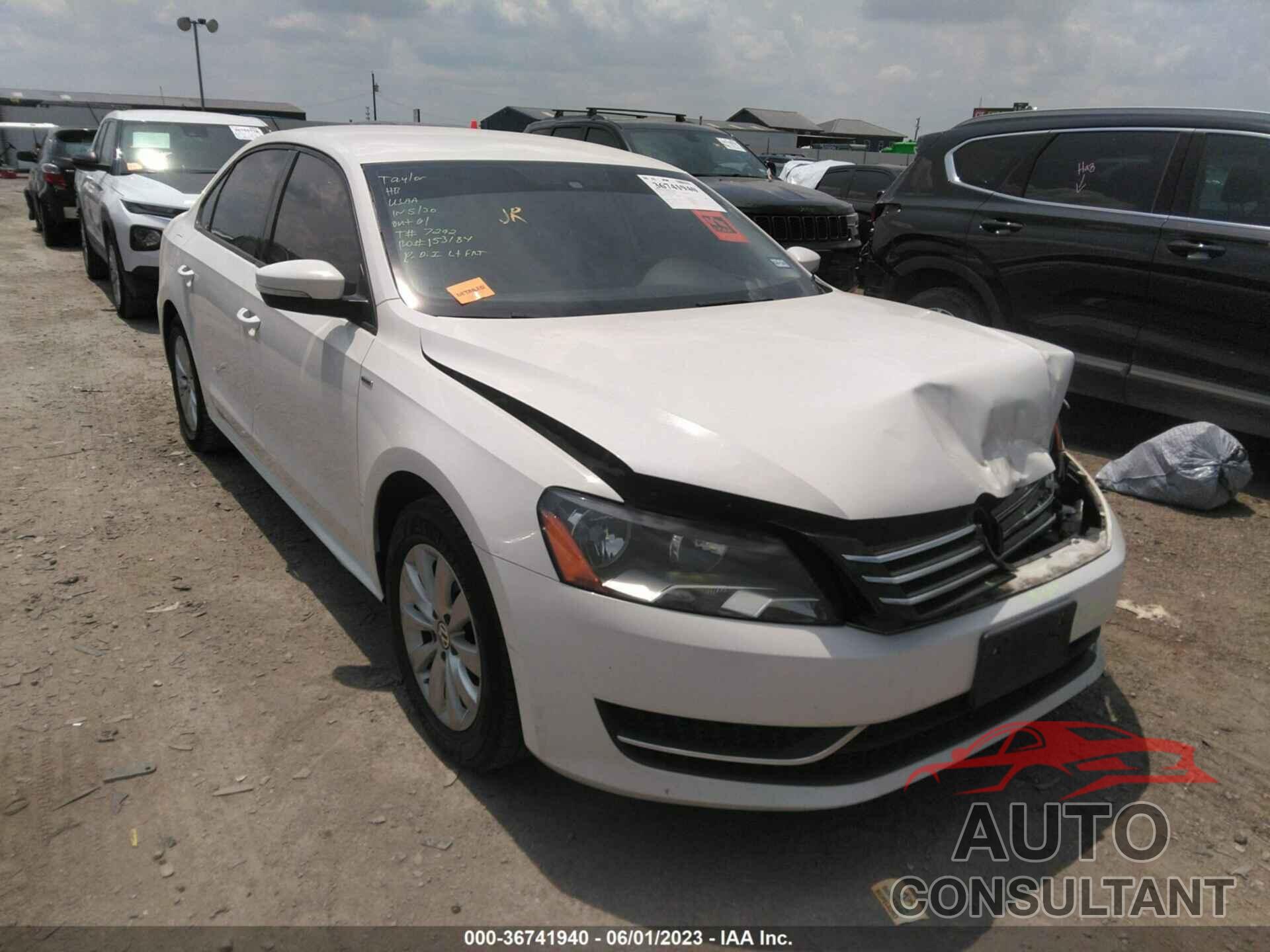 VOLKSWAGEN PASSAT 2015 - 1VWAT7A3XFC047540