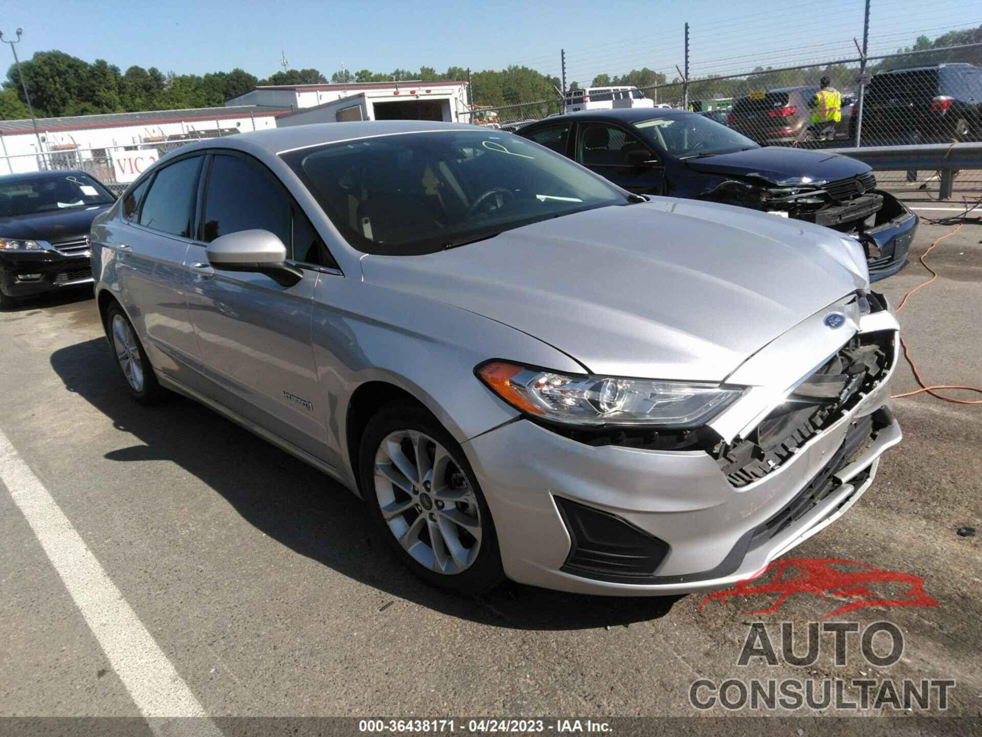 FORD FUSION HYBRID 2019 - 3FA6P0LU3KR257683