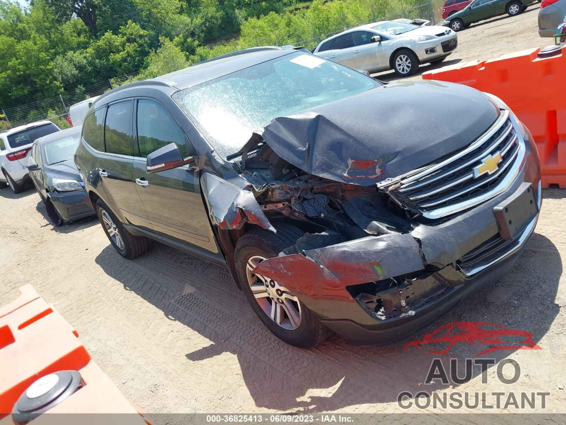 CHEVROLET TRAVERSE 2015 - 1GNKVHKD5FJ146140