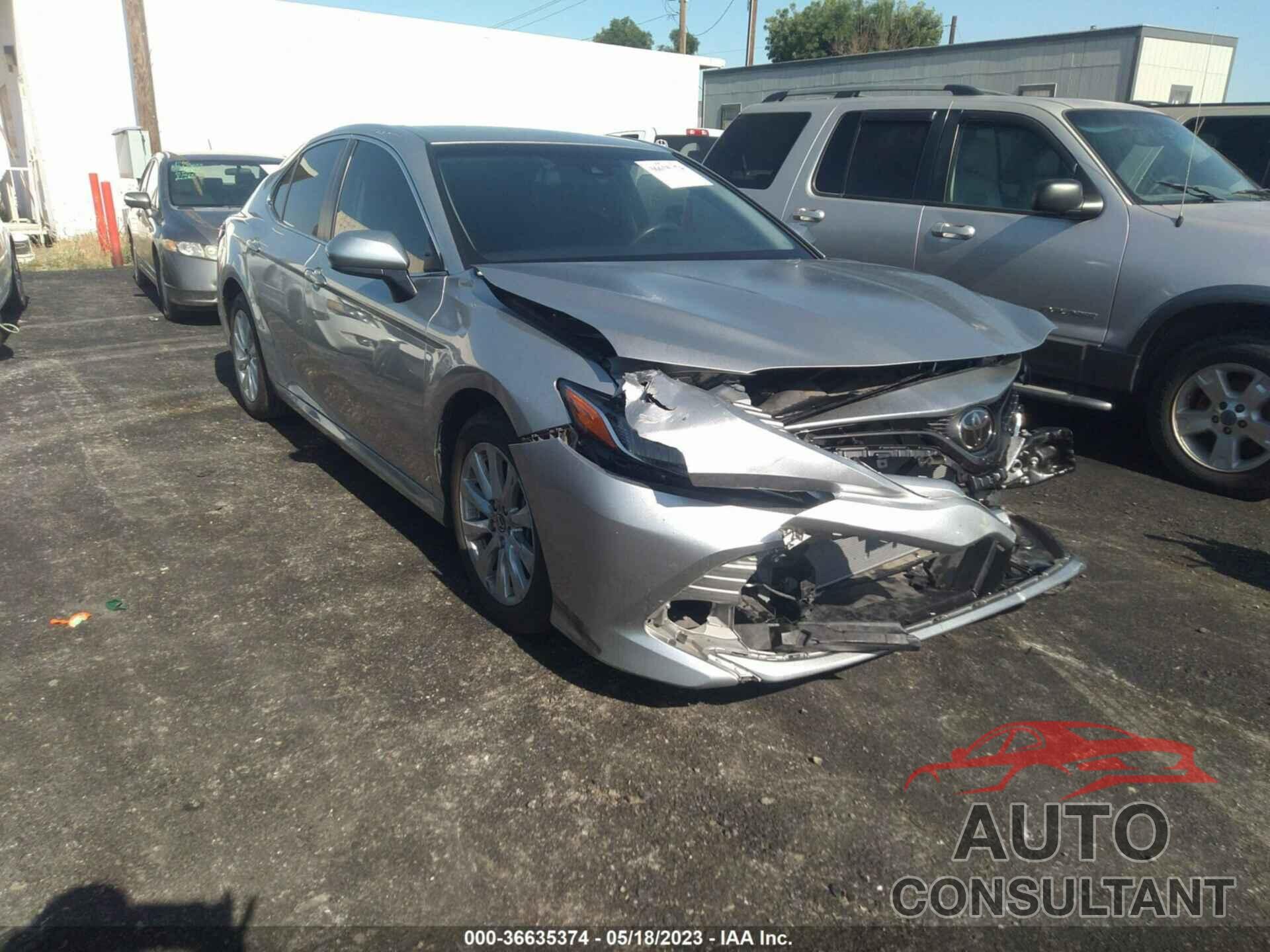 TOYOTA CAMRY 2018 - JTNB11HK7J3040573