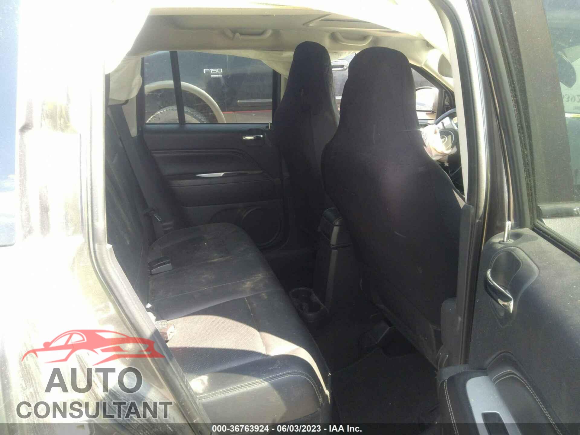 JEEP COMPASS 2015 - 1C4NJCEA1FD251097