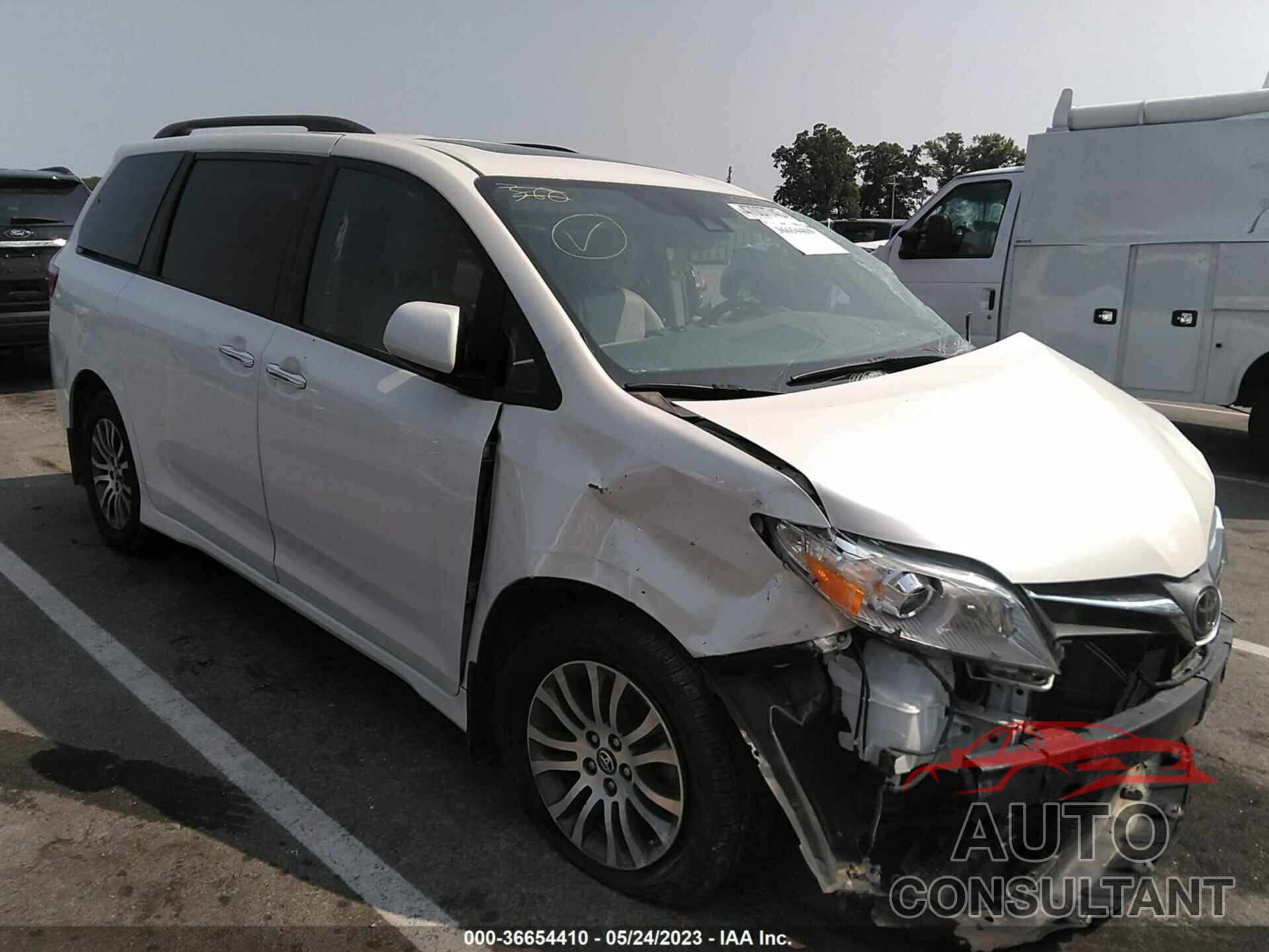 TOYOTA SIENNA 2018 - 5TDYZ3DC3JS912702