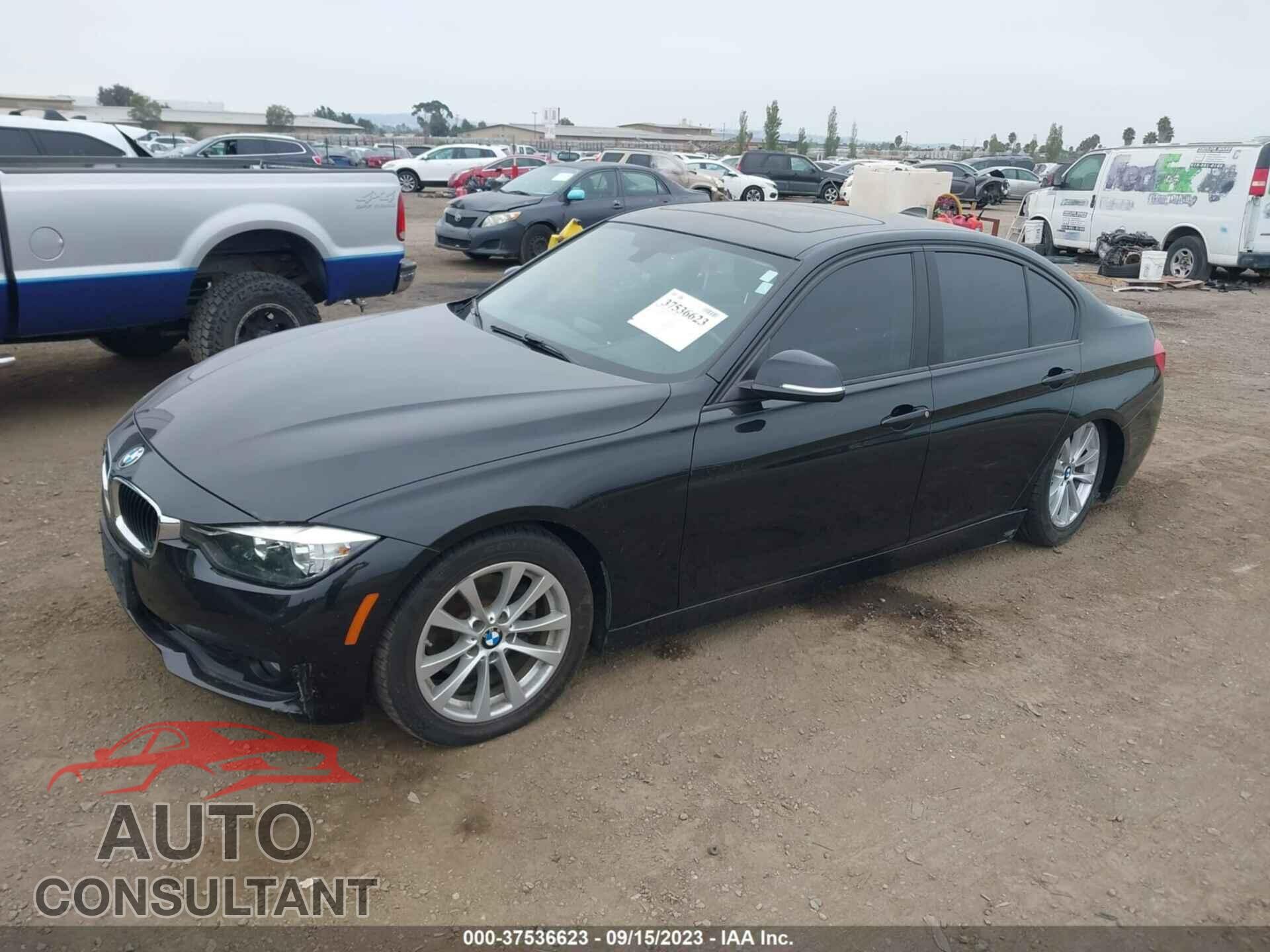 BMW 320I 2016 - WBA8E5G59GNU22197
