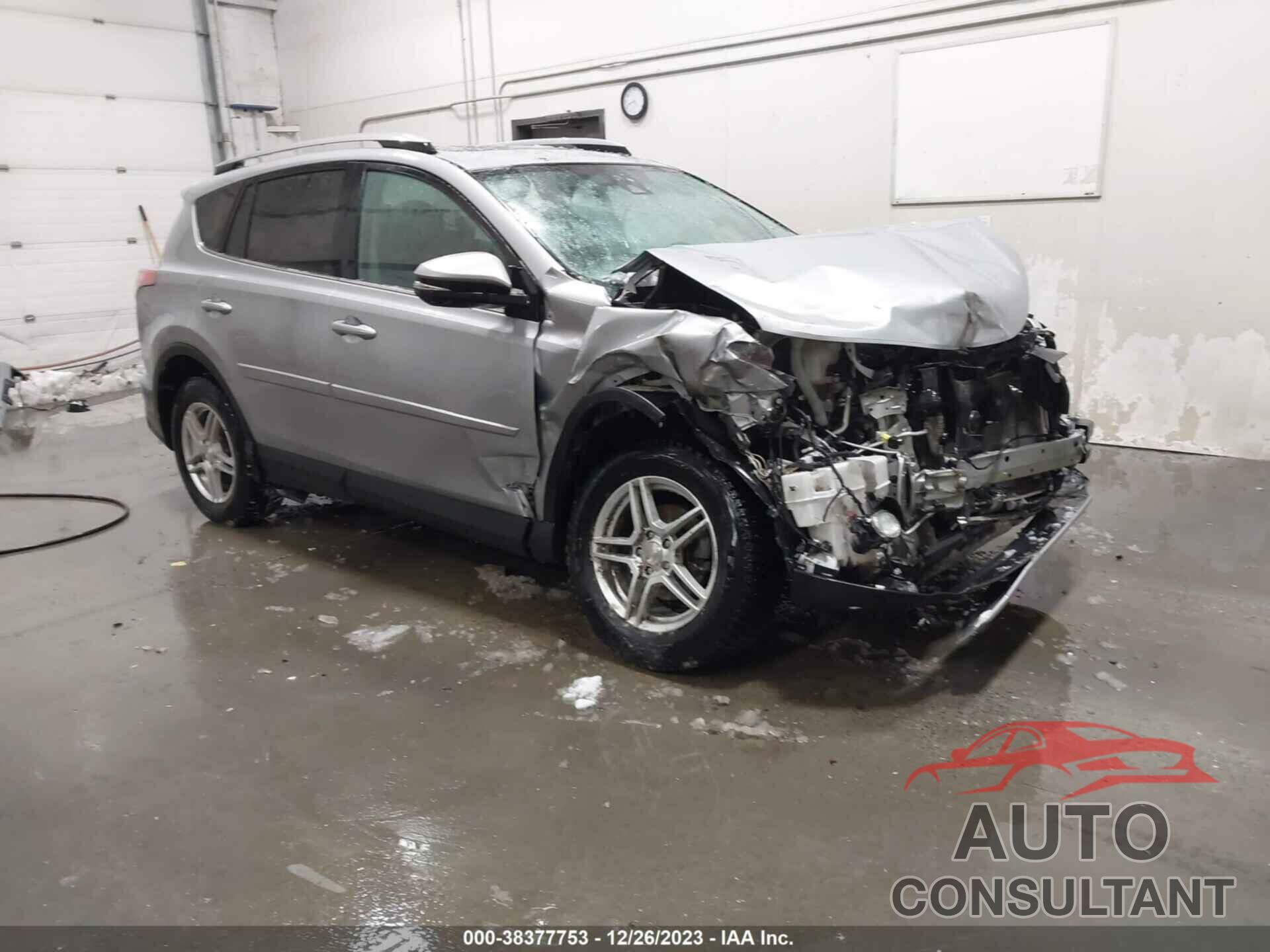 TOYOTA RAV4 2018 - 2T3RFREV2JW766761