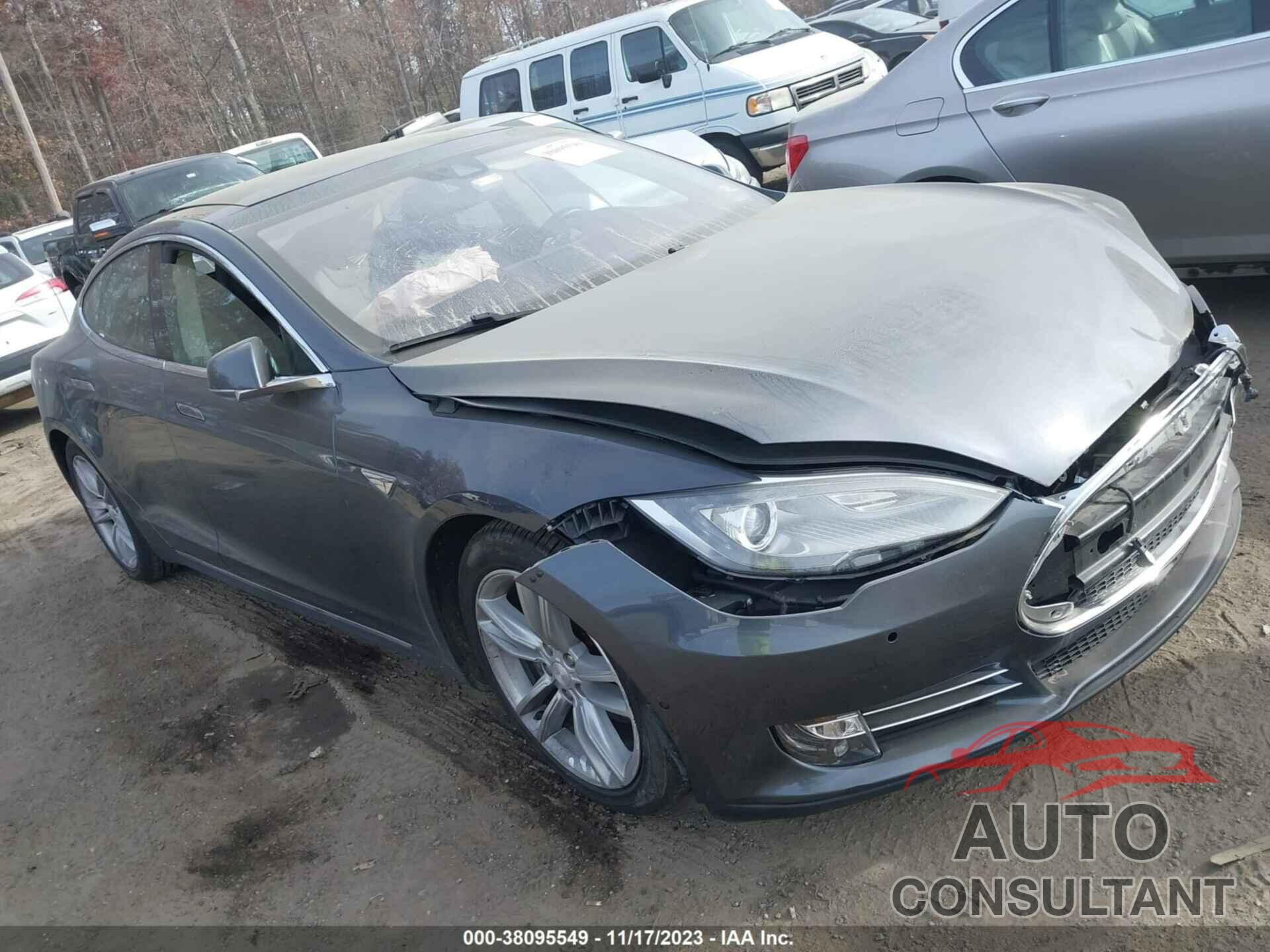 TESLA MODEL S 2015 - 5YJSA1E29FF118824