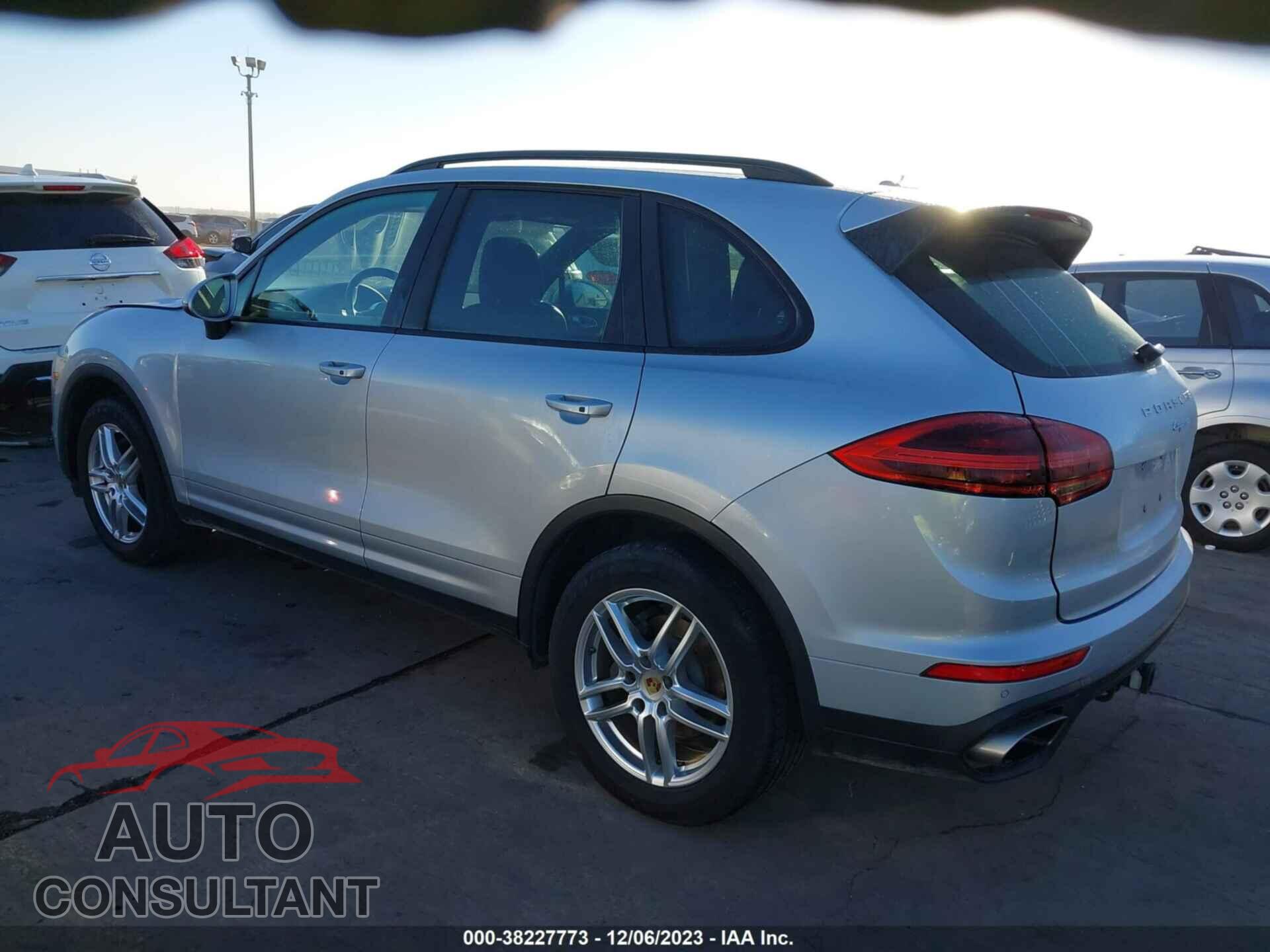 PORSCHE CAYENNE 2016 - WP1AA2A2XGKA14207