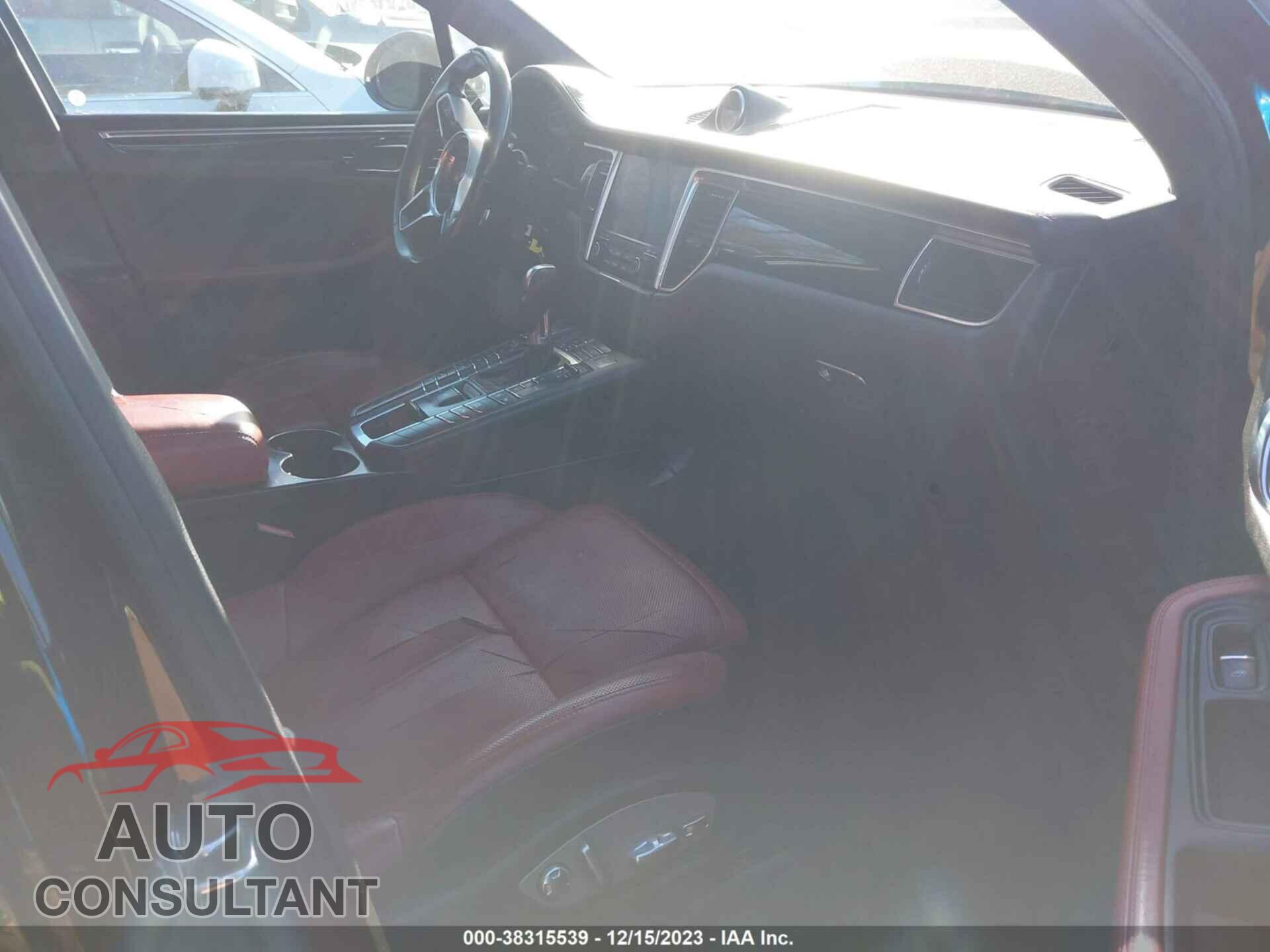 PORSCHE MACAN 2017 - WP1AA2A58HLB05692