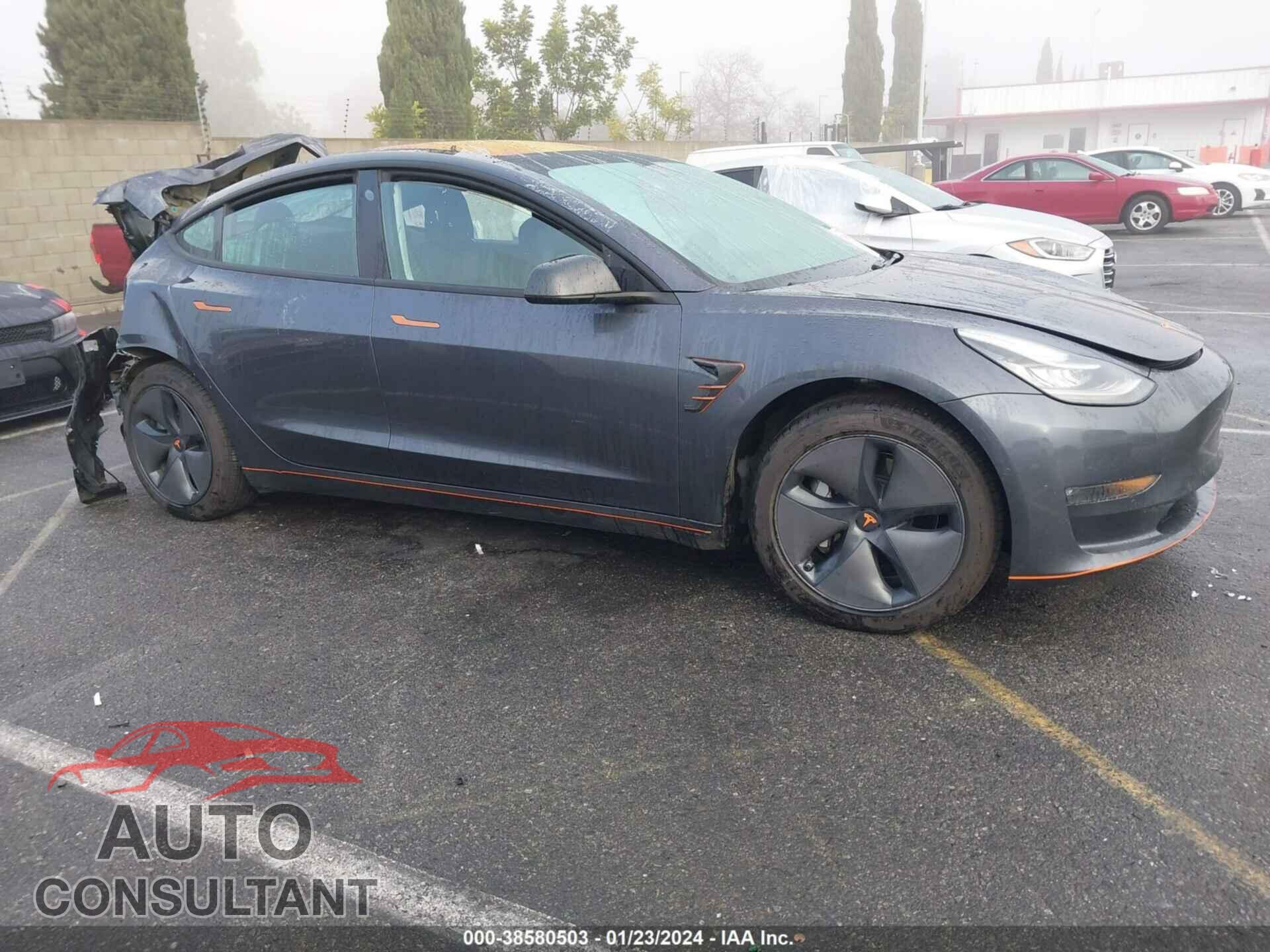 TESLA MODEL 3 2018 - 5YJ3E1EA4JF058010
