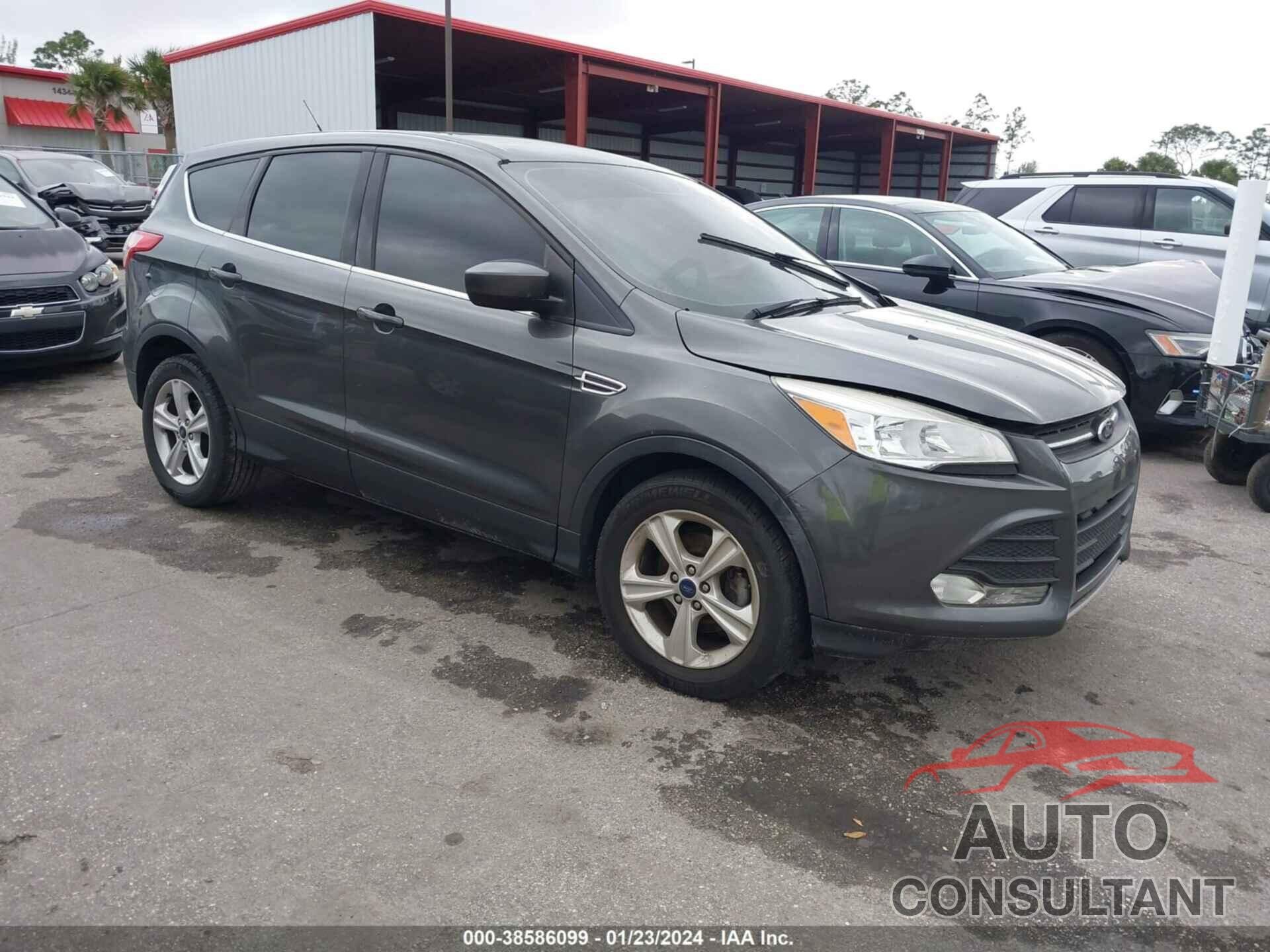 FORD ESCAPE 2016 - 1FMCU0G70GUA36094