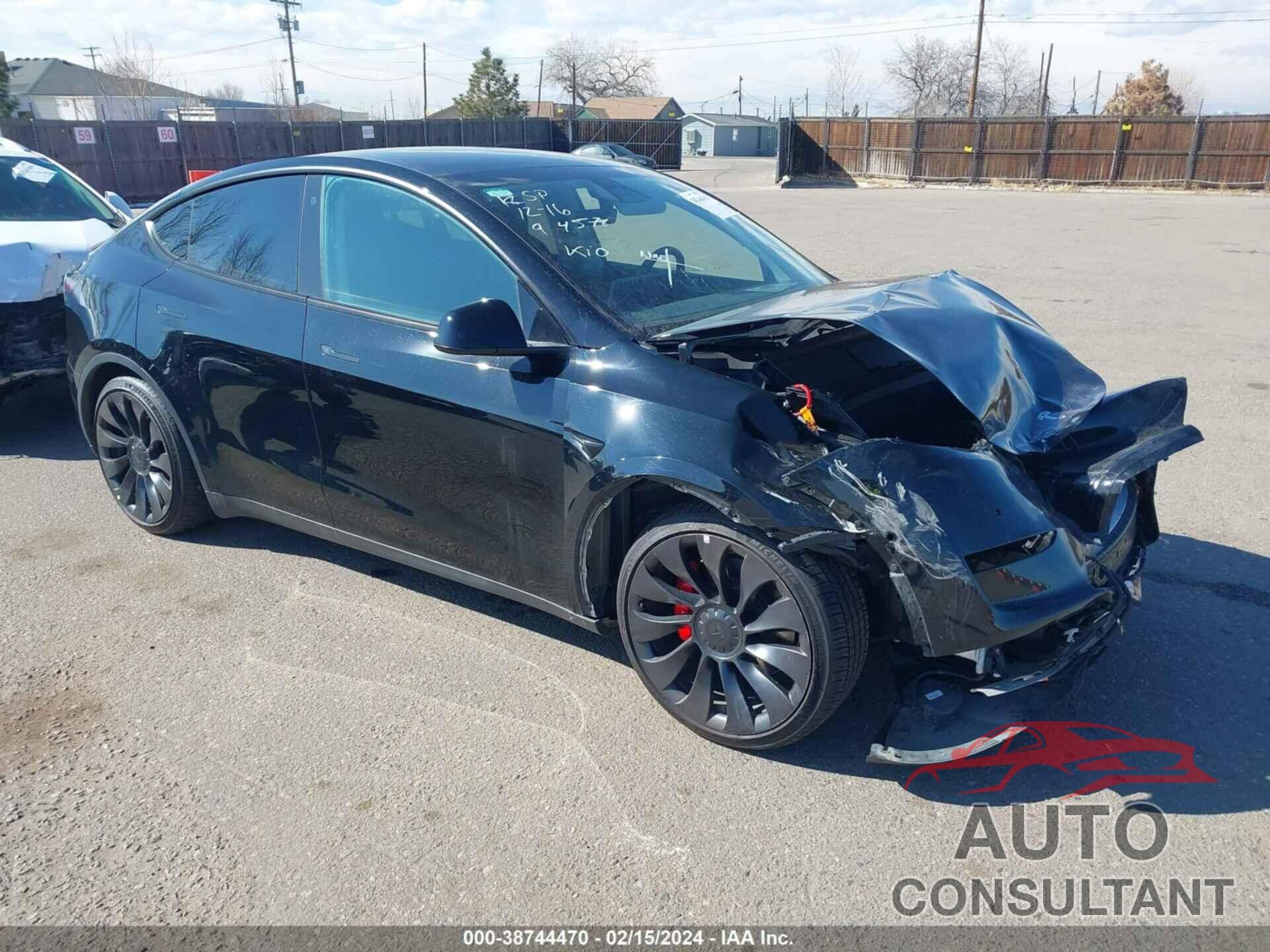 TESLA MODEL Y 2022 - 7SAYGDEF1NF553447