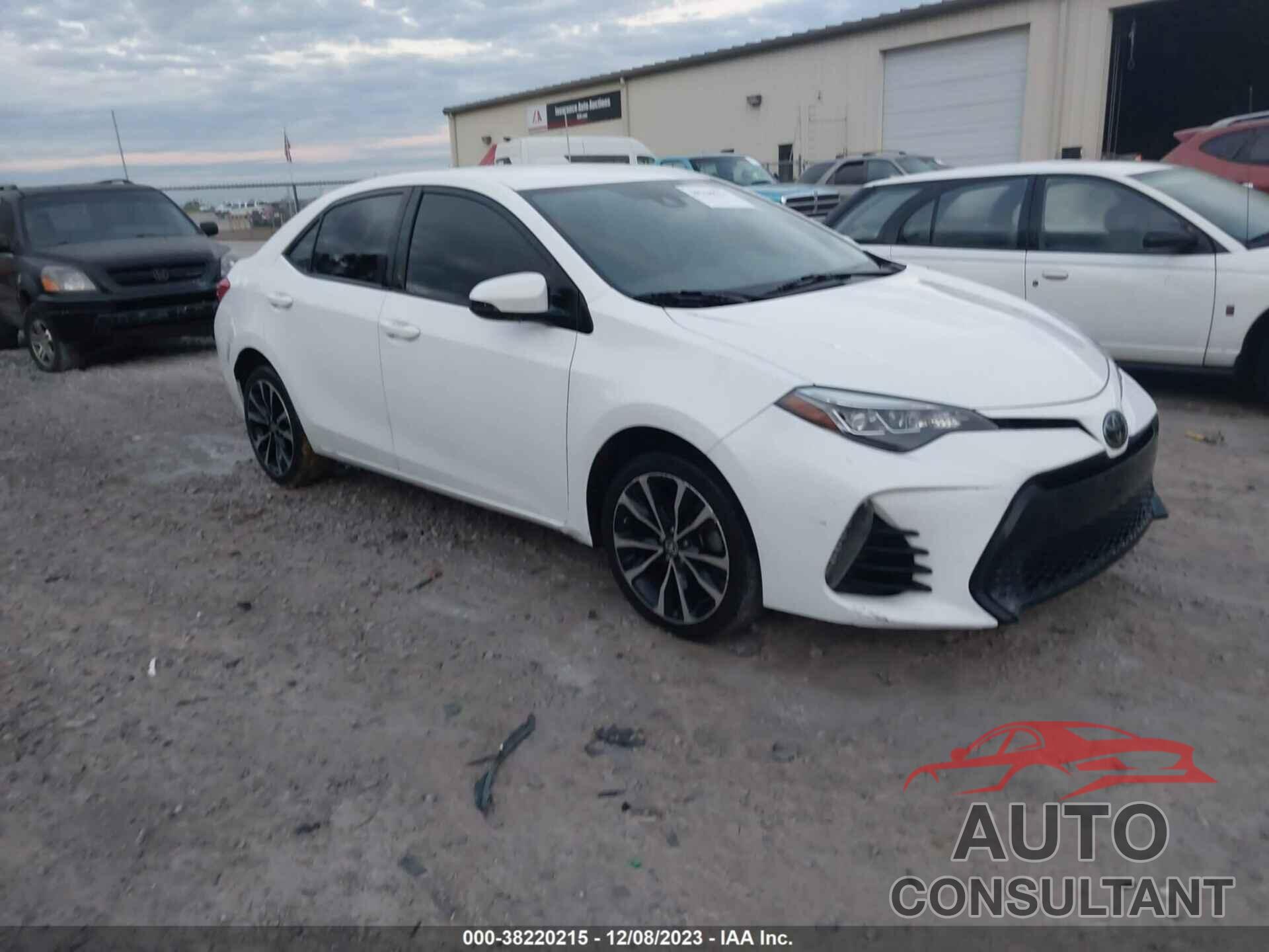 TOYOTA COROLLA 2018 - 5YFBURHE0JP835038