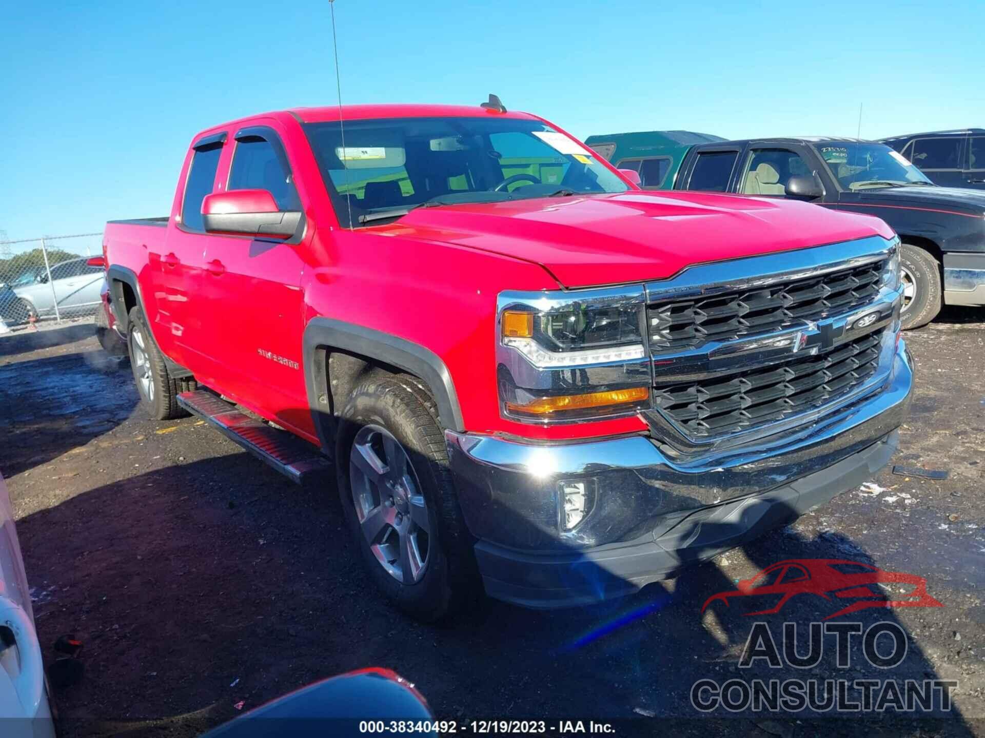 CHEVROLET SILVERADO 1500 2017 - 1GCRCREC9HZ127407