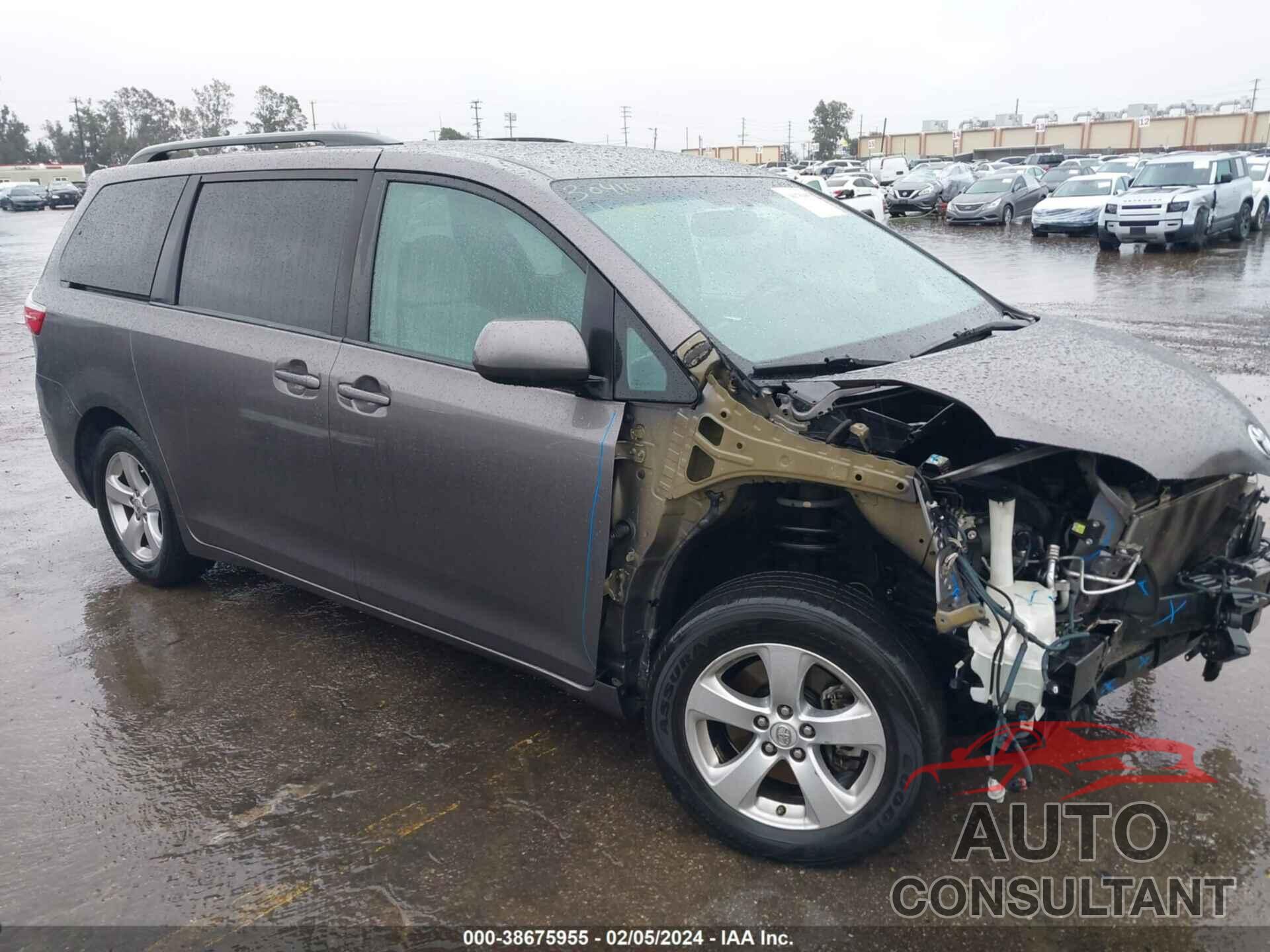 TOYOTA SIENNA 2017 - 5TDKZ3DC1HS782838