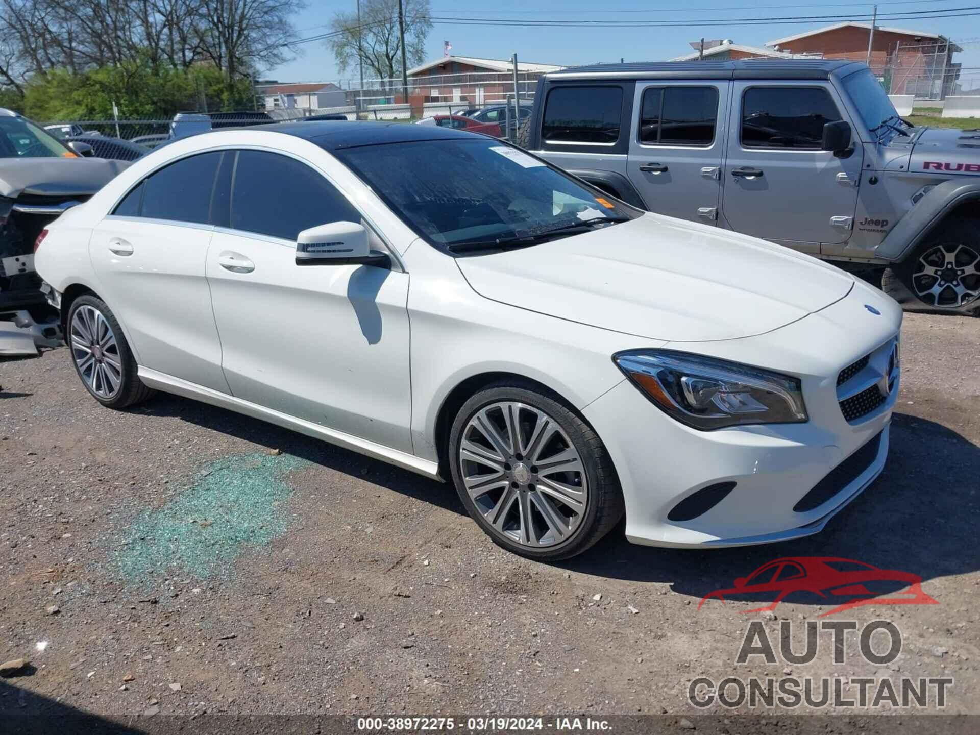 MERCEDES-BENZ CLA 250 2017 - WDDSJ4GB8HN495203