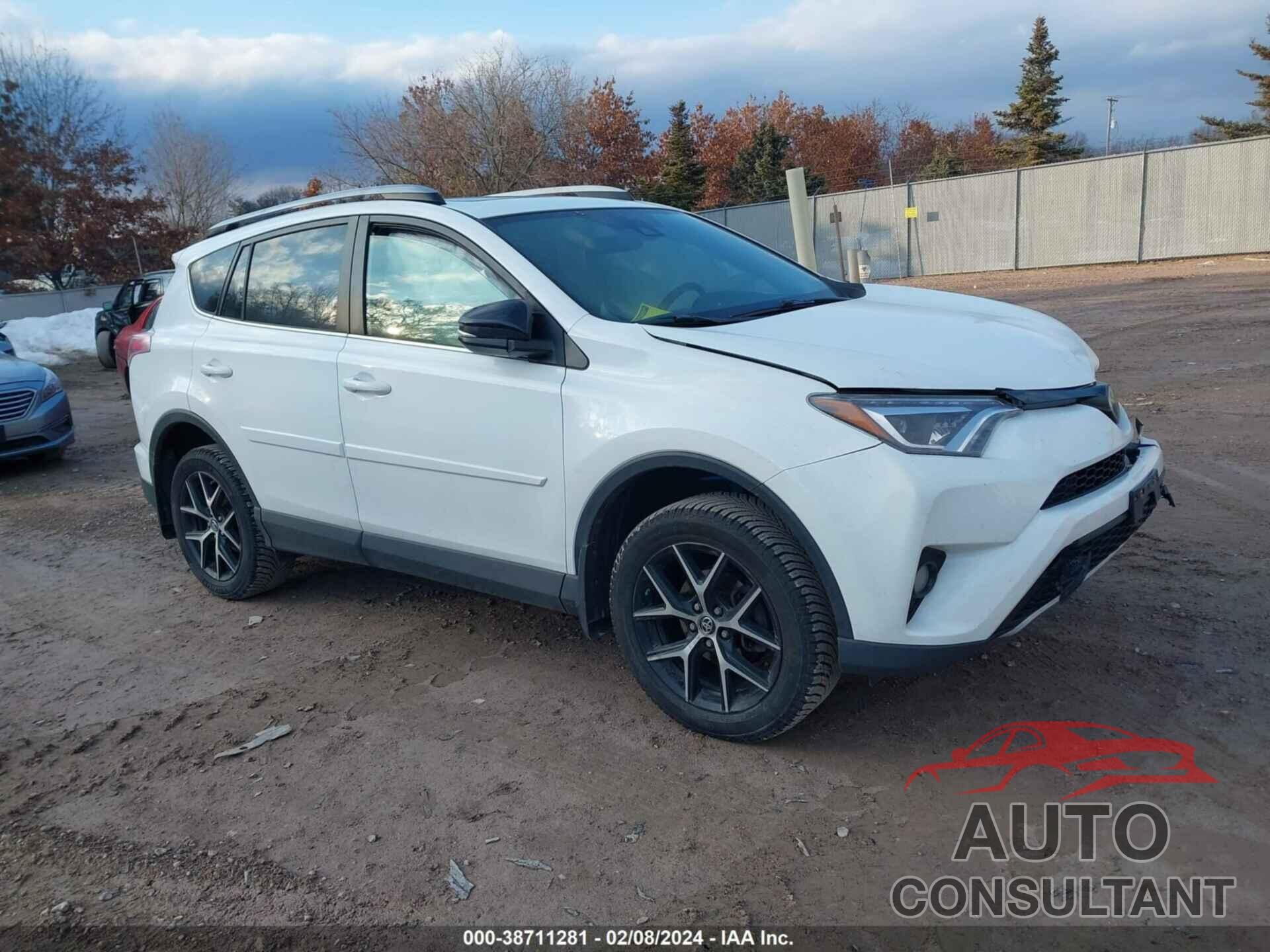 TOYOTA RAV4 2017 - JTMJFREV7HJ124056