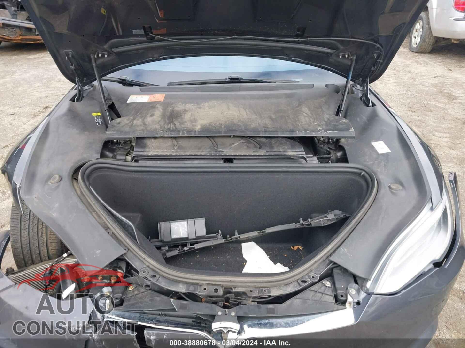 TESLA MODEL S 2017 - 5YJSA1E2XHF208728