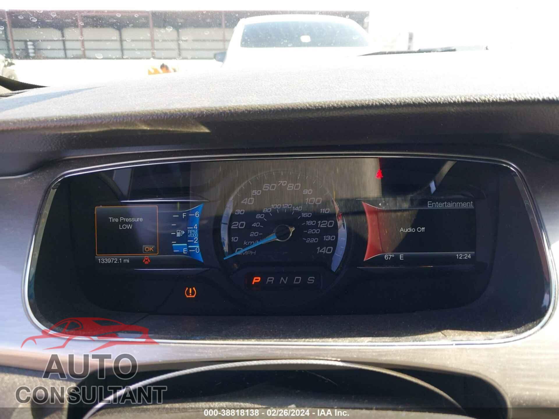 FORD TAURUS 2017 - 1FAHP2E88HG122462