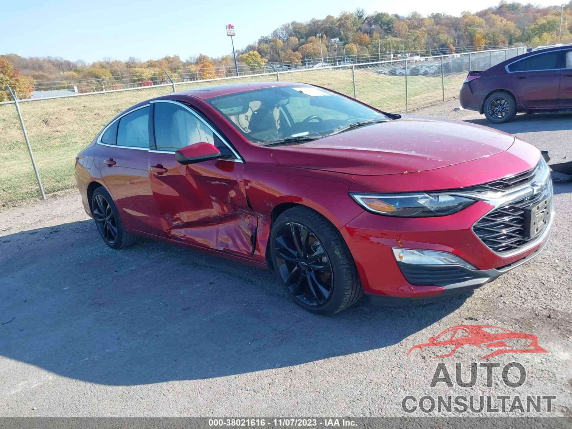 CHEVROLET MALIBU 2021 - 1G1ZD5ST6MF038702