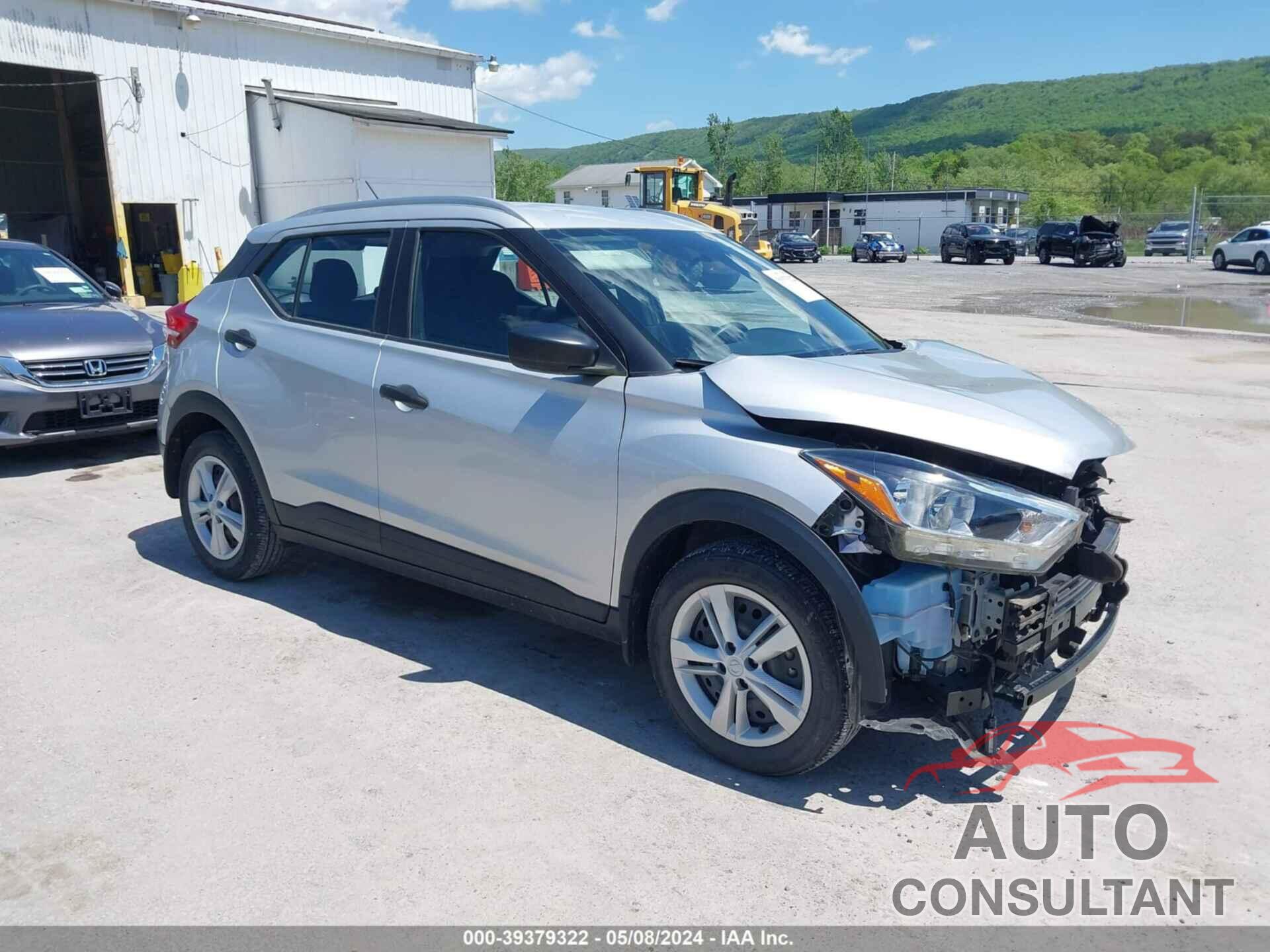 NISSAN KICKS 2018 - 3N1CP5CU1JL509851