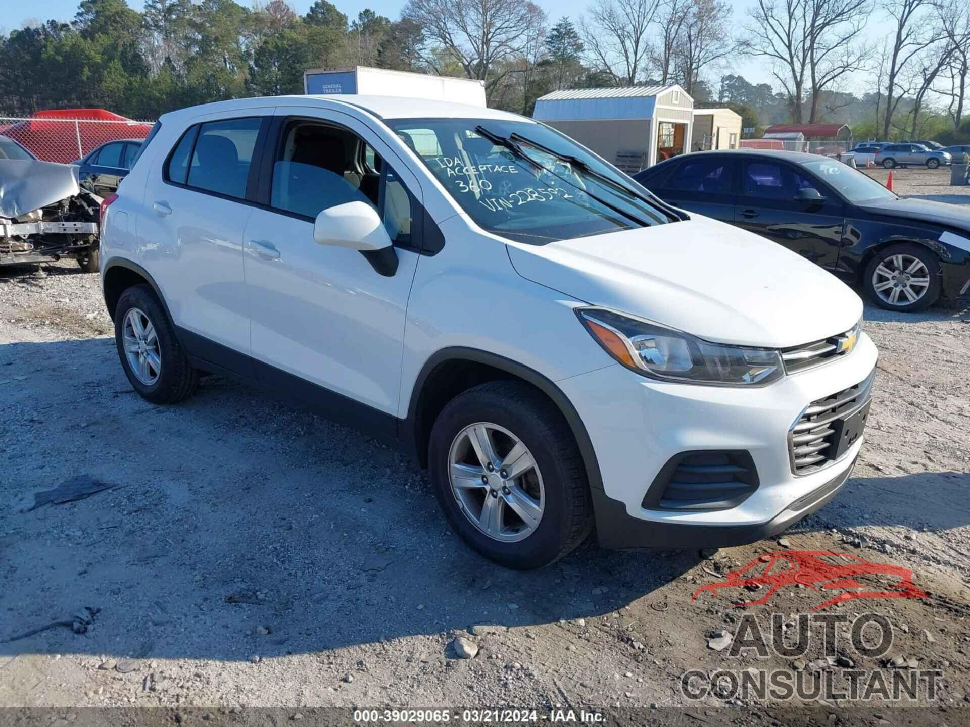 CHEVROLET TRAX 2017 - 3GNCJNSB0HL228592