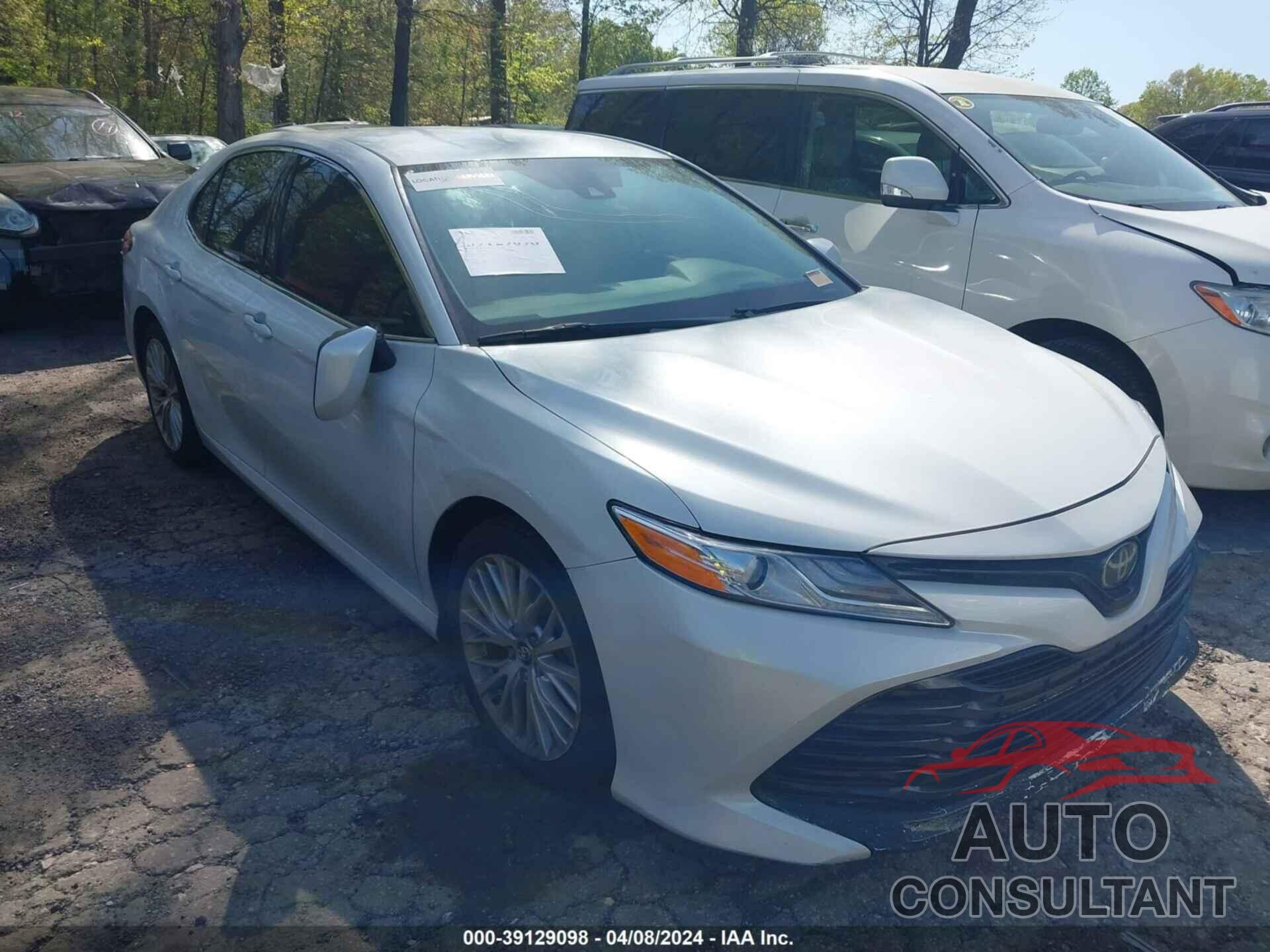 TOYOTA CAMRY 2019 - 4T1B11HK5KU696895