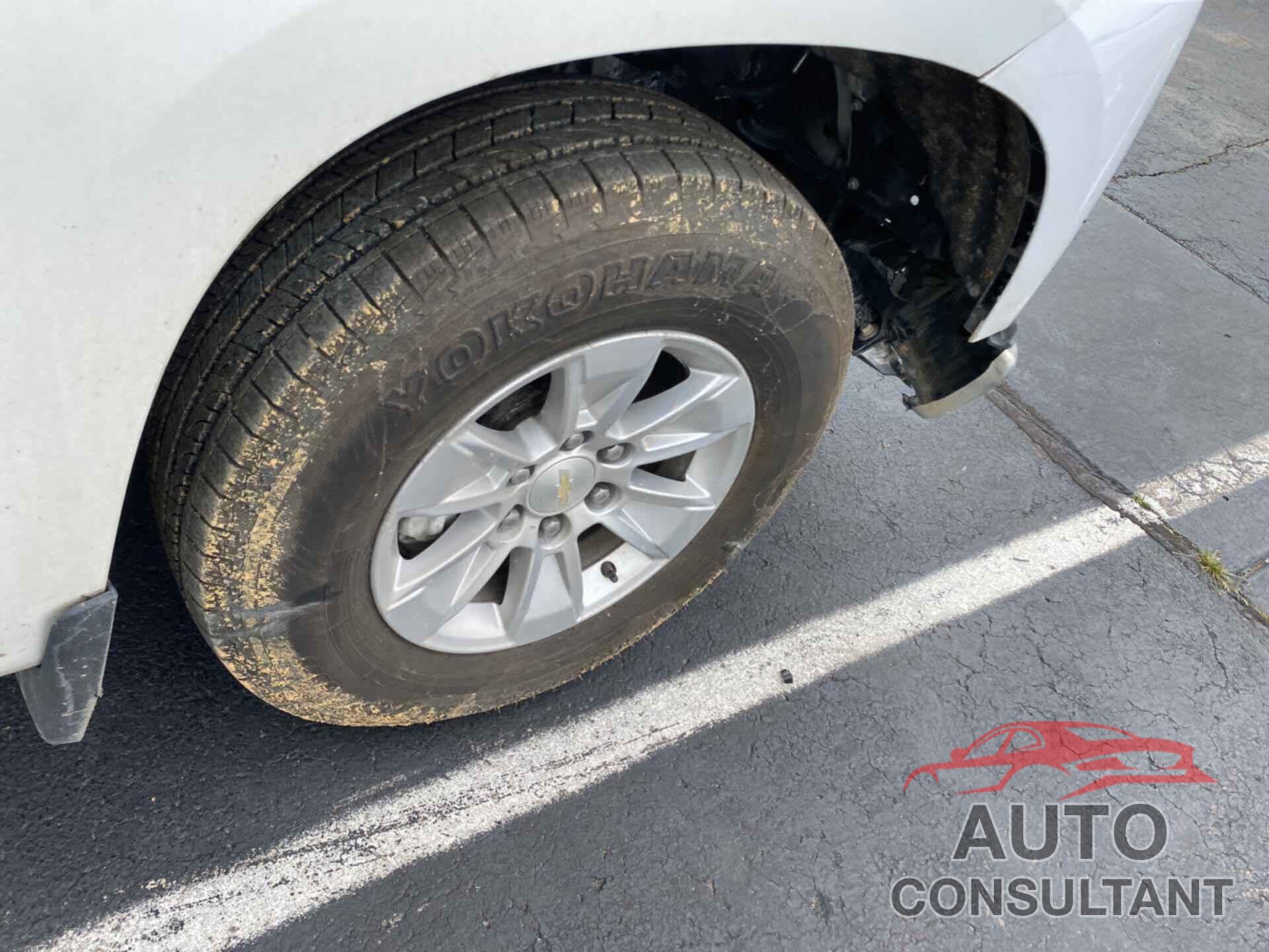 CHEVROLET SILVERADO 1500 2019 - 3GCNWAEF9KG270172
