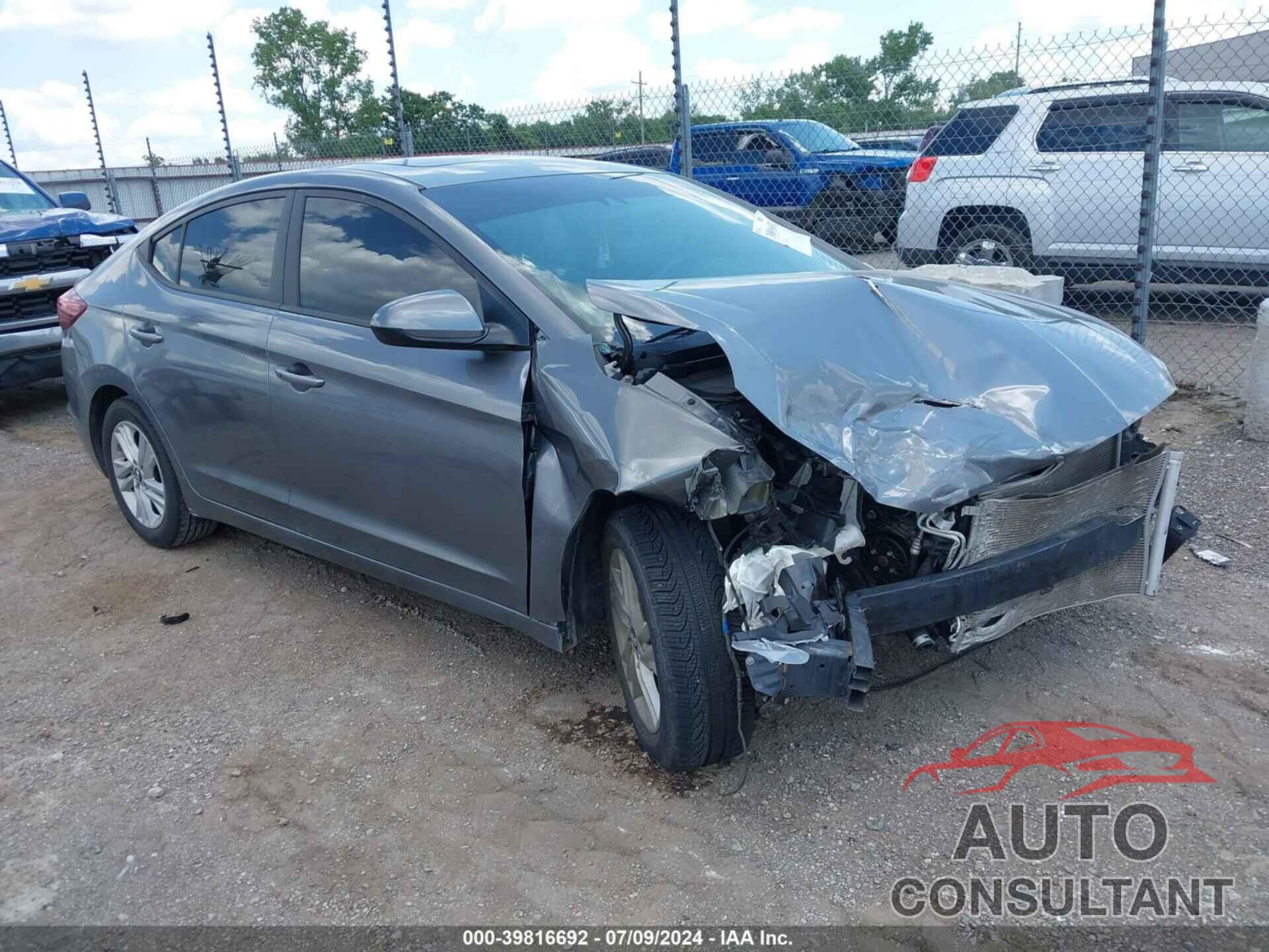 HYUNDAI ELANTRA 2019 - 5NPD84LF4KH436700