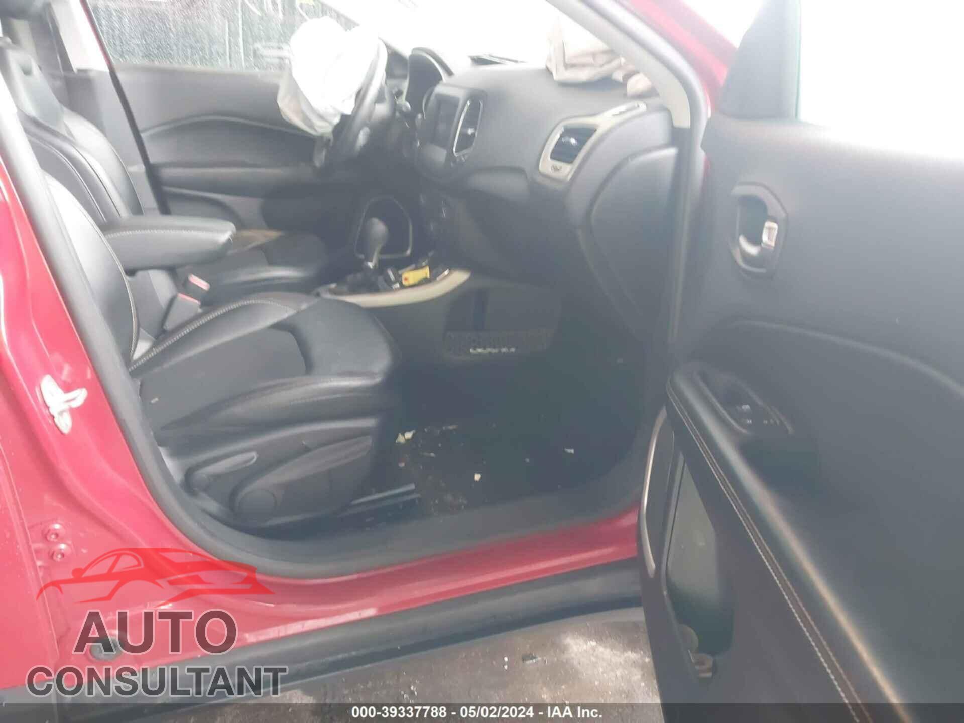 JEEP COMPASS 2019 - 3C4NJDBB0KT703757