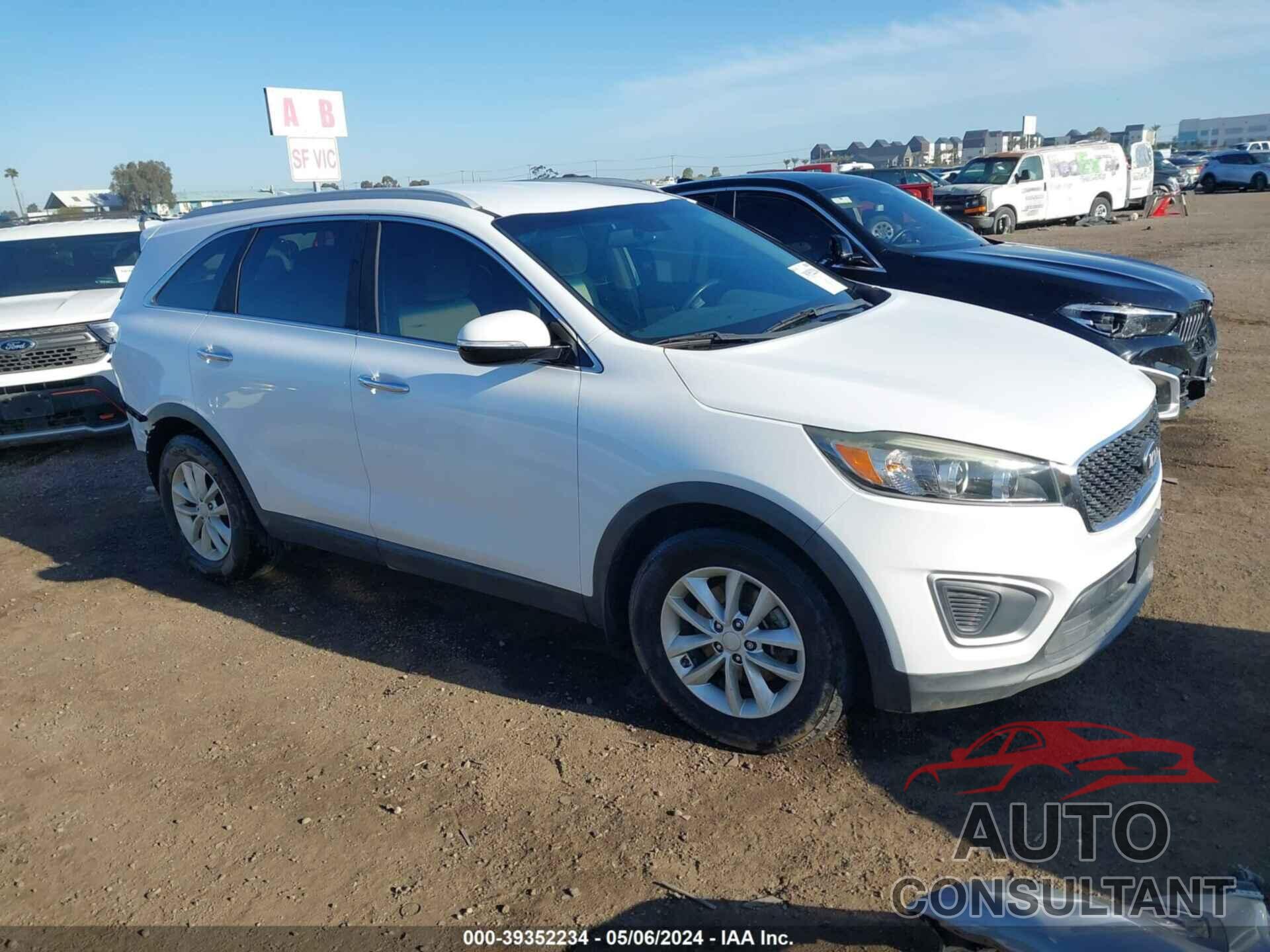 KIA SORENTO 2017 - 5XYPG4A34HG266170