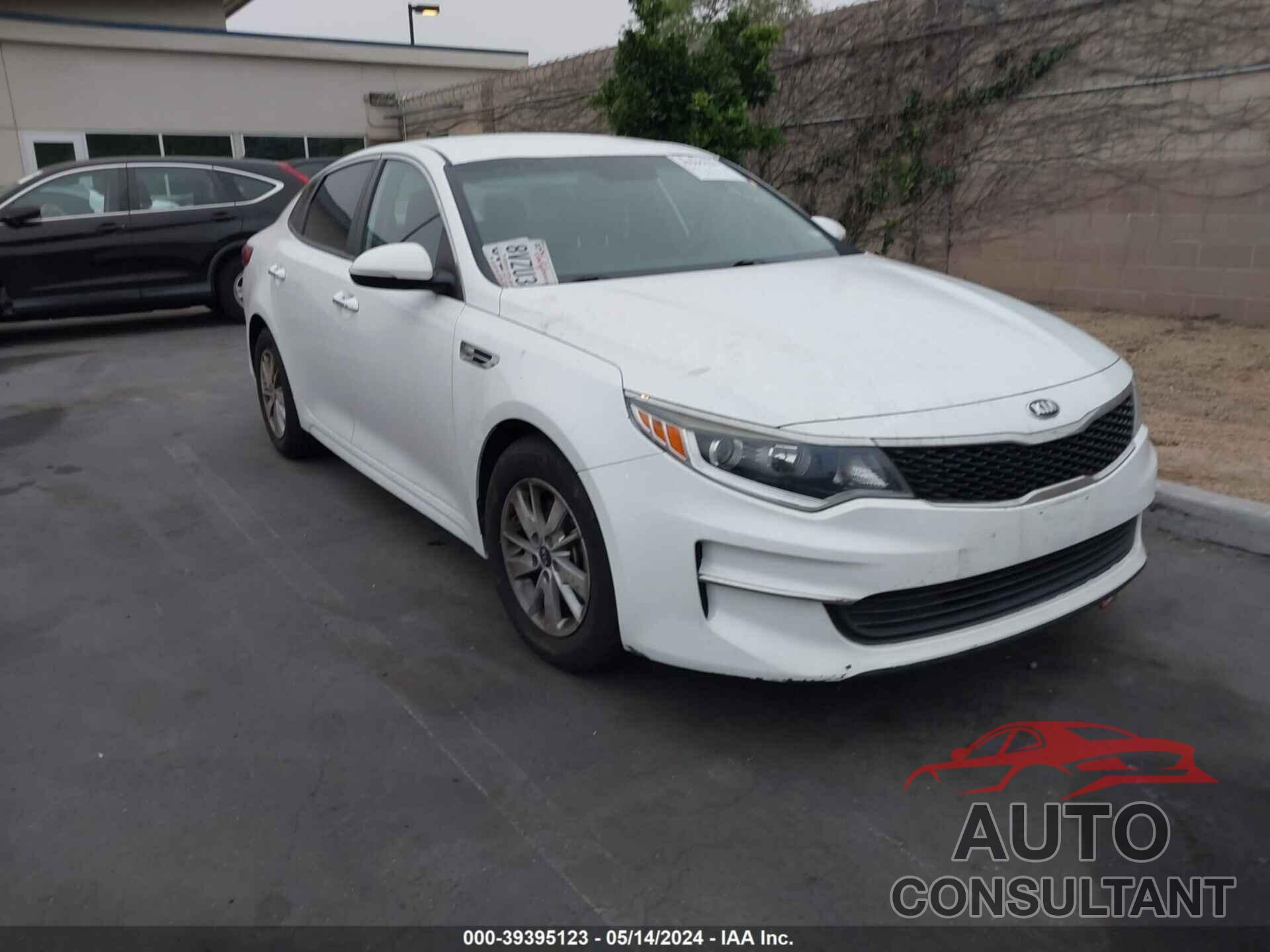 KIA OPTIMA 2018 - 5XXGT4L32JG178608