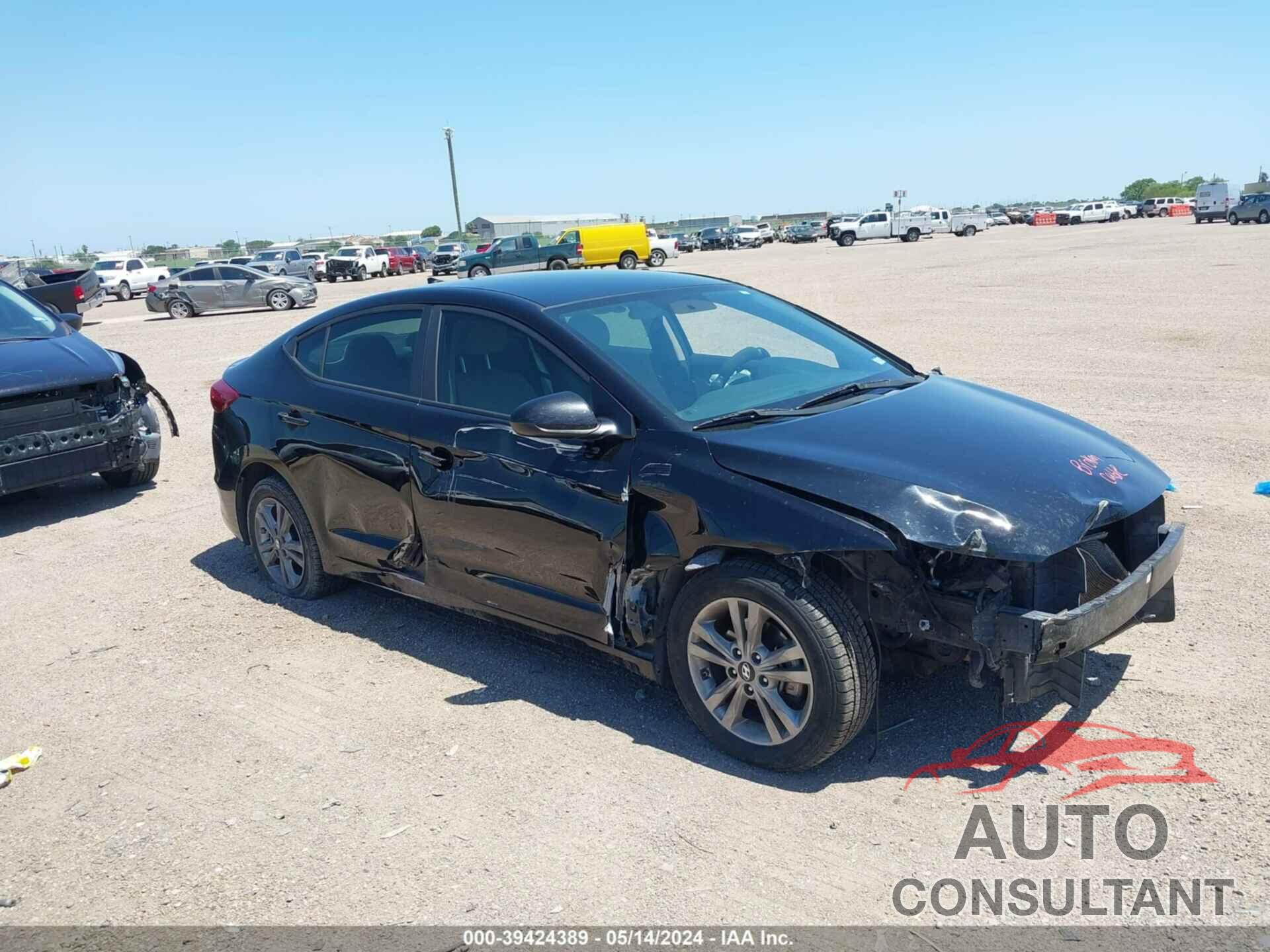 HYUNDAI ELANTRA 2017 - KMHD84LF8HU182810