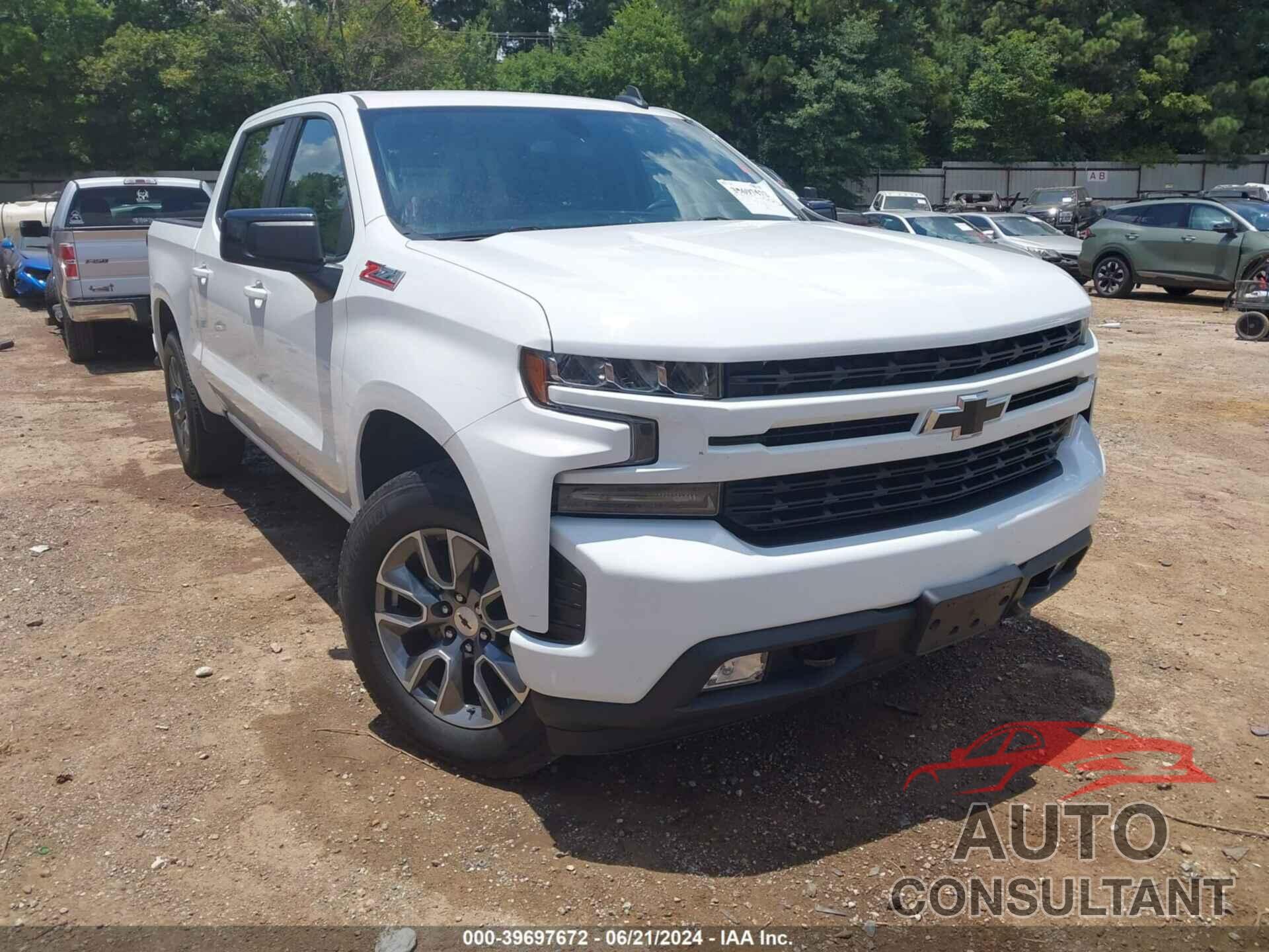 CHEVROLET SILVERADO 1500 2021 - 1GCUYEED7MZ371581
