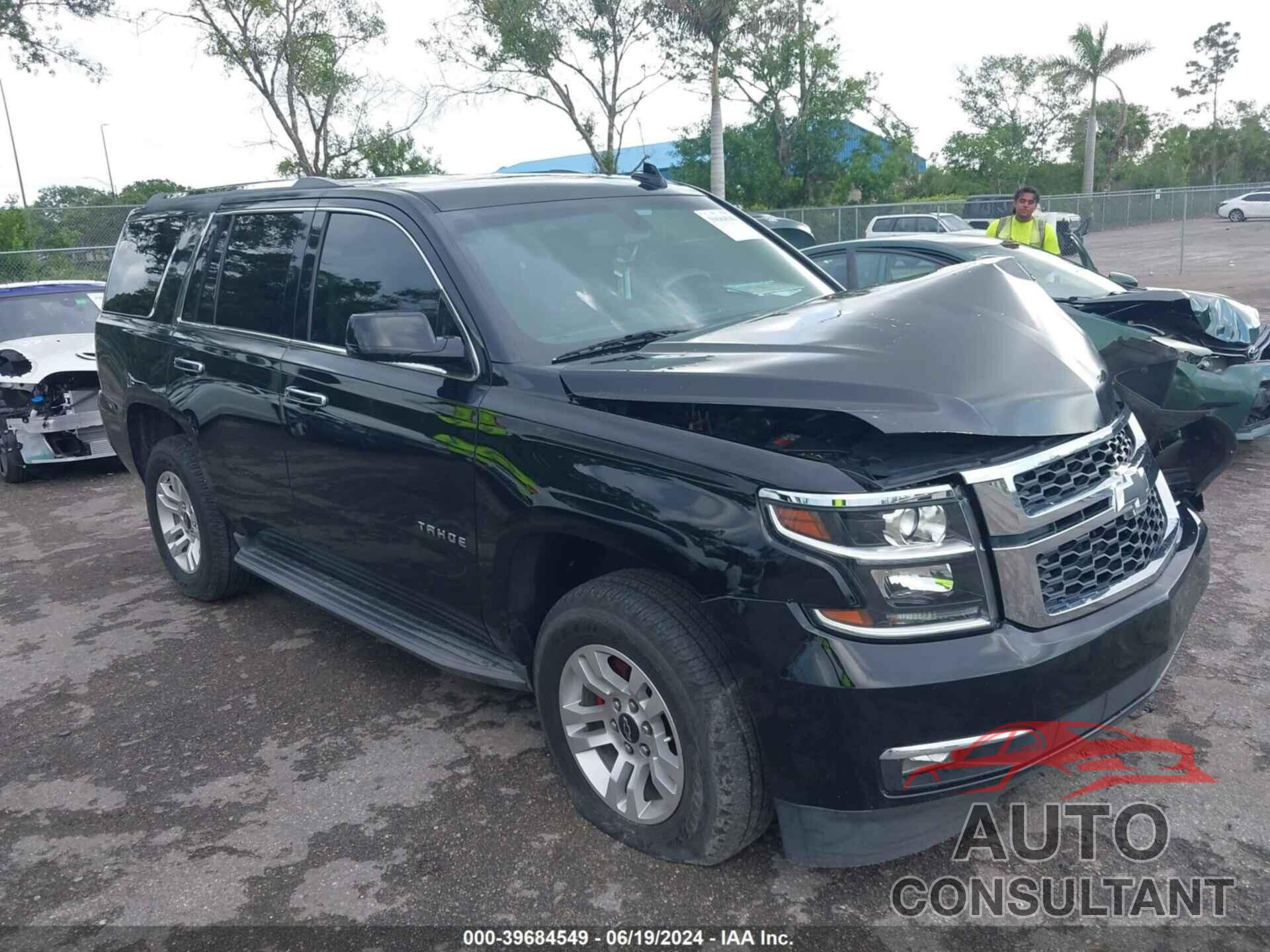 CHEVROLET TAHOE 2017 - 1GNSCAKC4HR285314