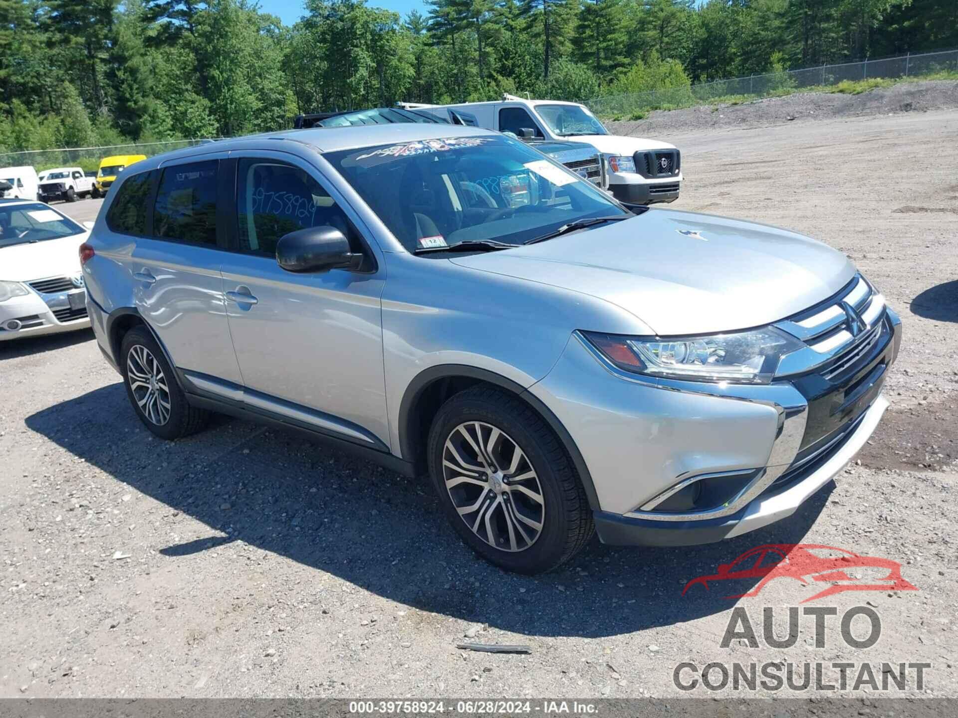 MITSUBISHI OUTLANDER 2018 - JA4AD2A34JZ013905
