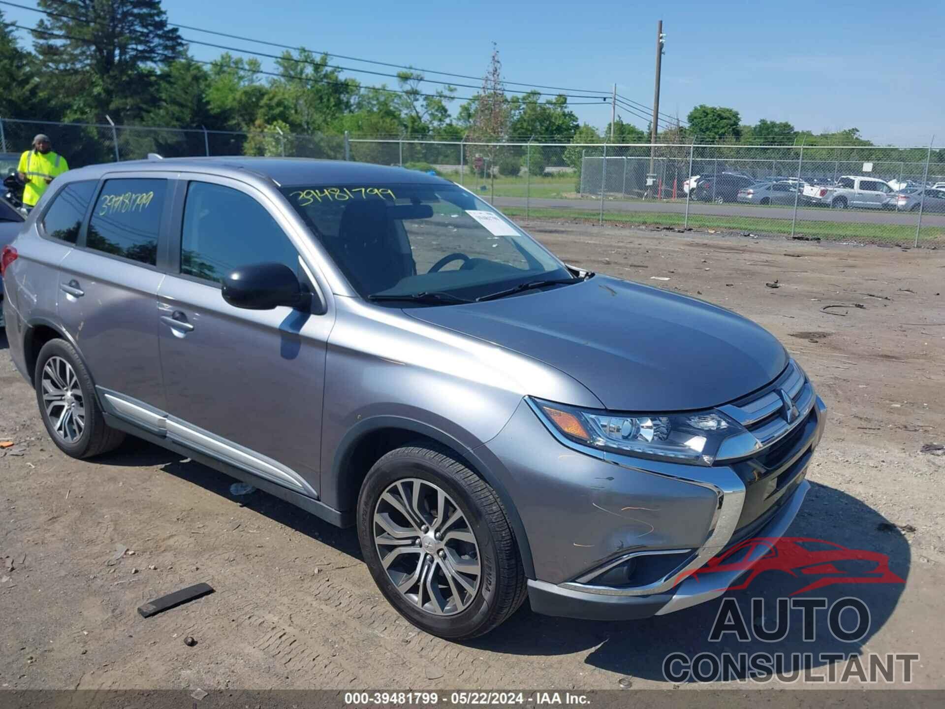MITSUBISHI OUTLANDER 2018 - JA4AD2A32JZ060348