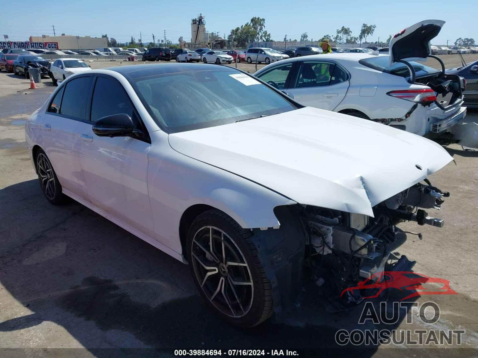 MERCEDES-BENZ E 350 2022 - W1KZF8DB6NB033229