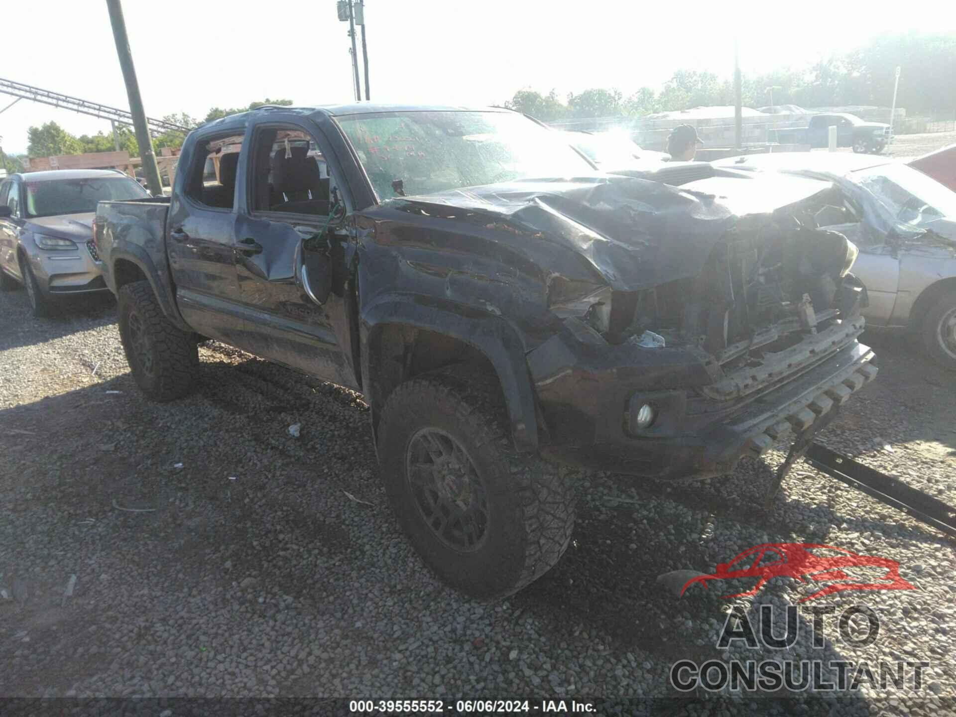 TOYOTA TACOMA 2018 - 5TFCZ5AN5JX142864