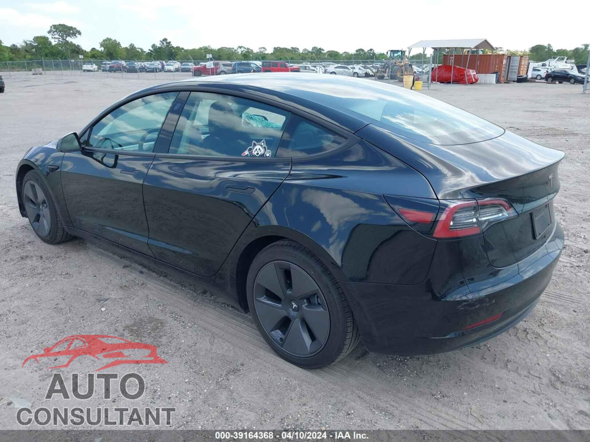 TESLA MODEL 3 2021 - 5YJ3E1EA7MF992103