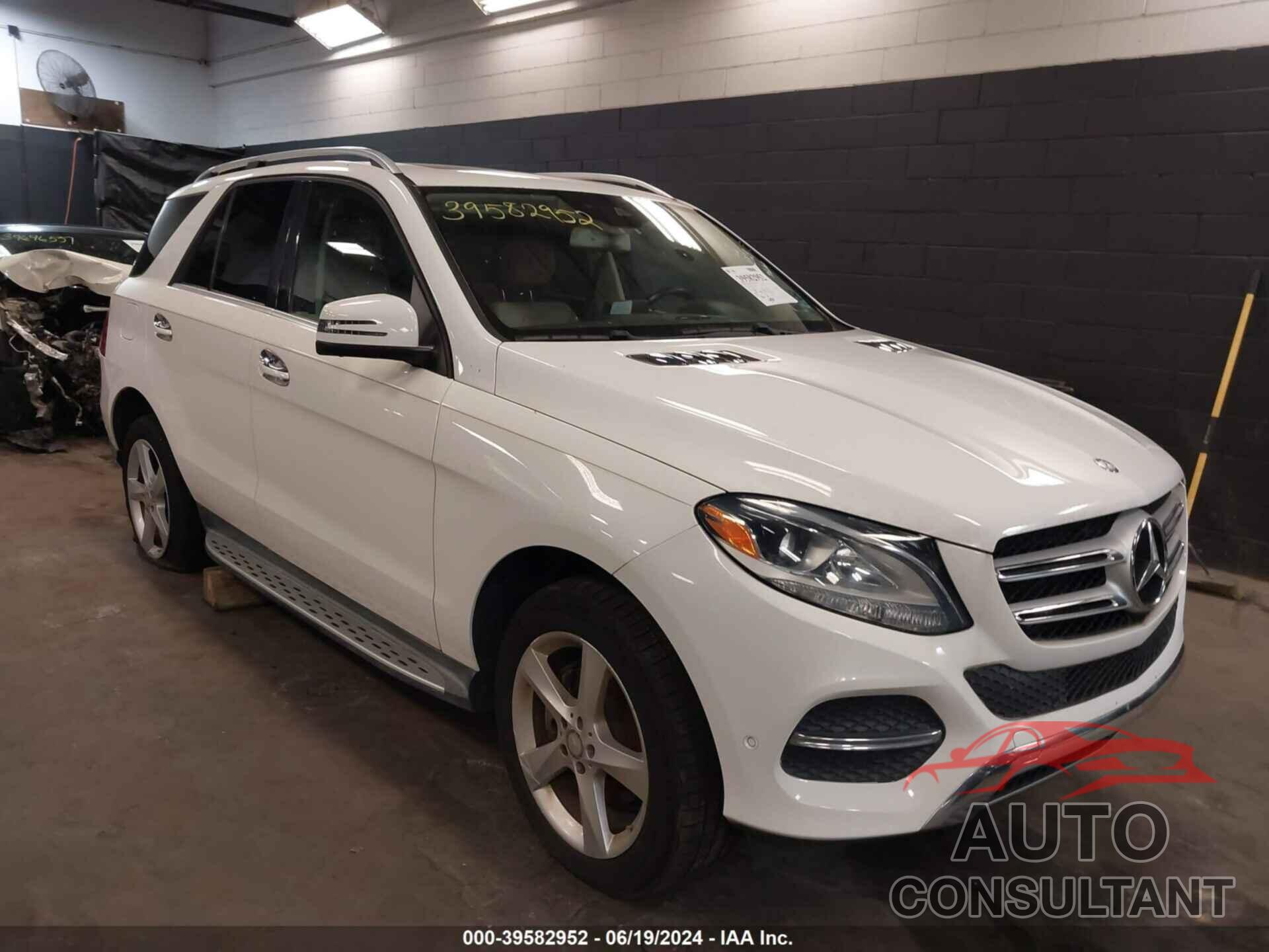 MERCEDES-BENZ GLE 350 2016 - 4JGDA5HB3GA690022