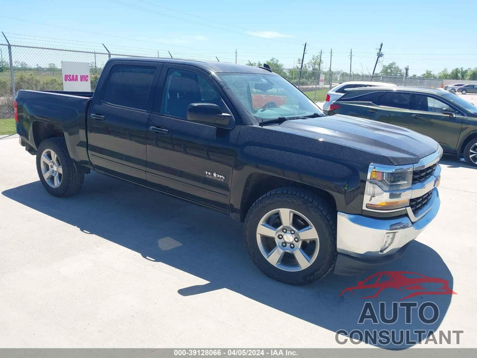CHEVROLET SILVERADO 1500 2018 - 3GCPCREC4JG645485